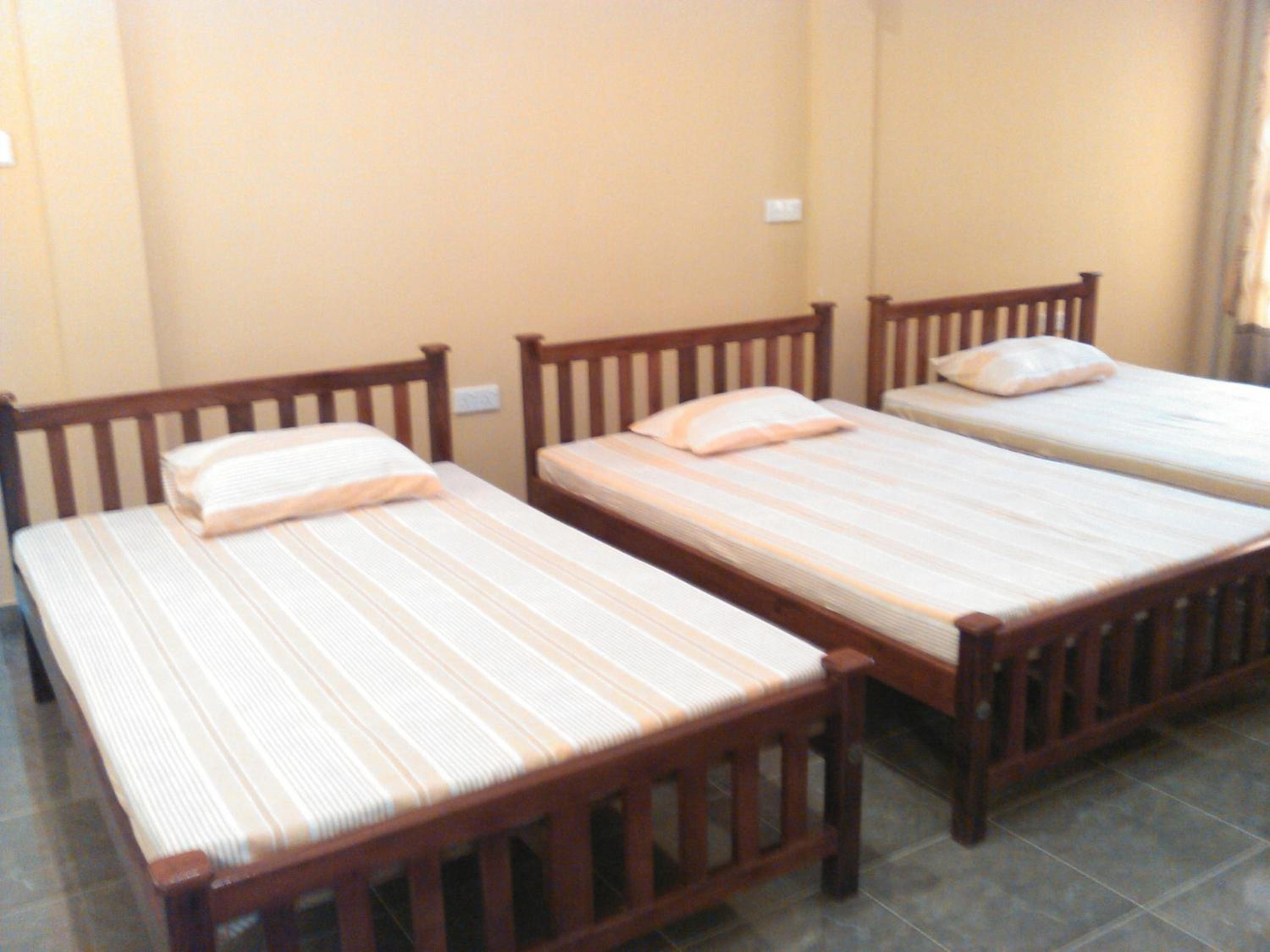 Anura Guest Inn