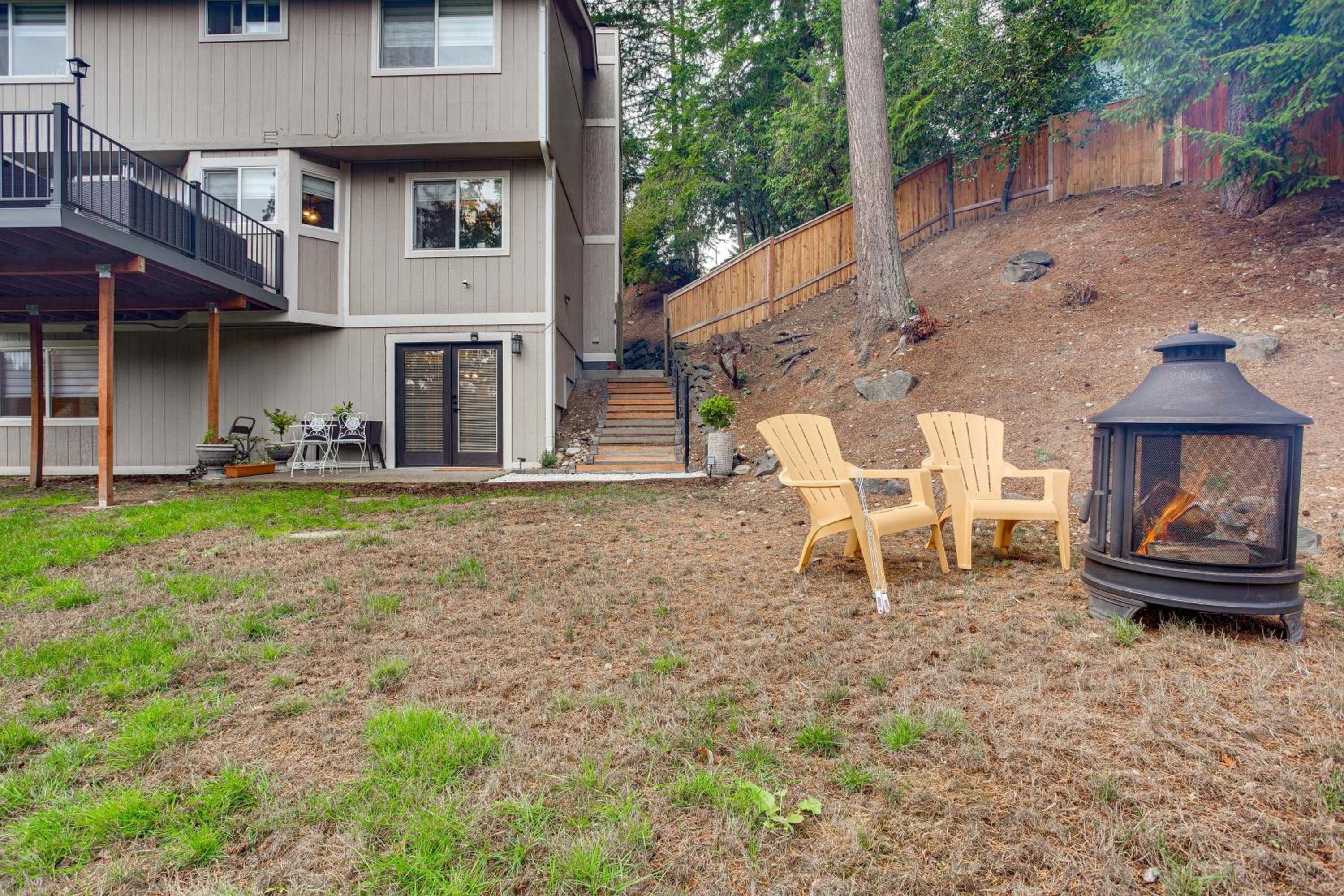 4 Mi to Waterfront Parks! Cozy Apt in Tacoma Area