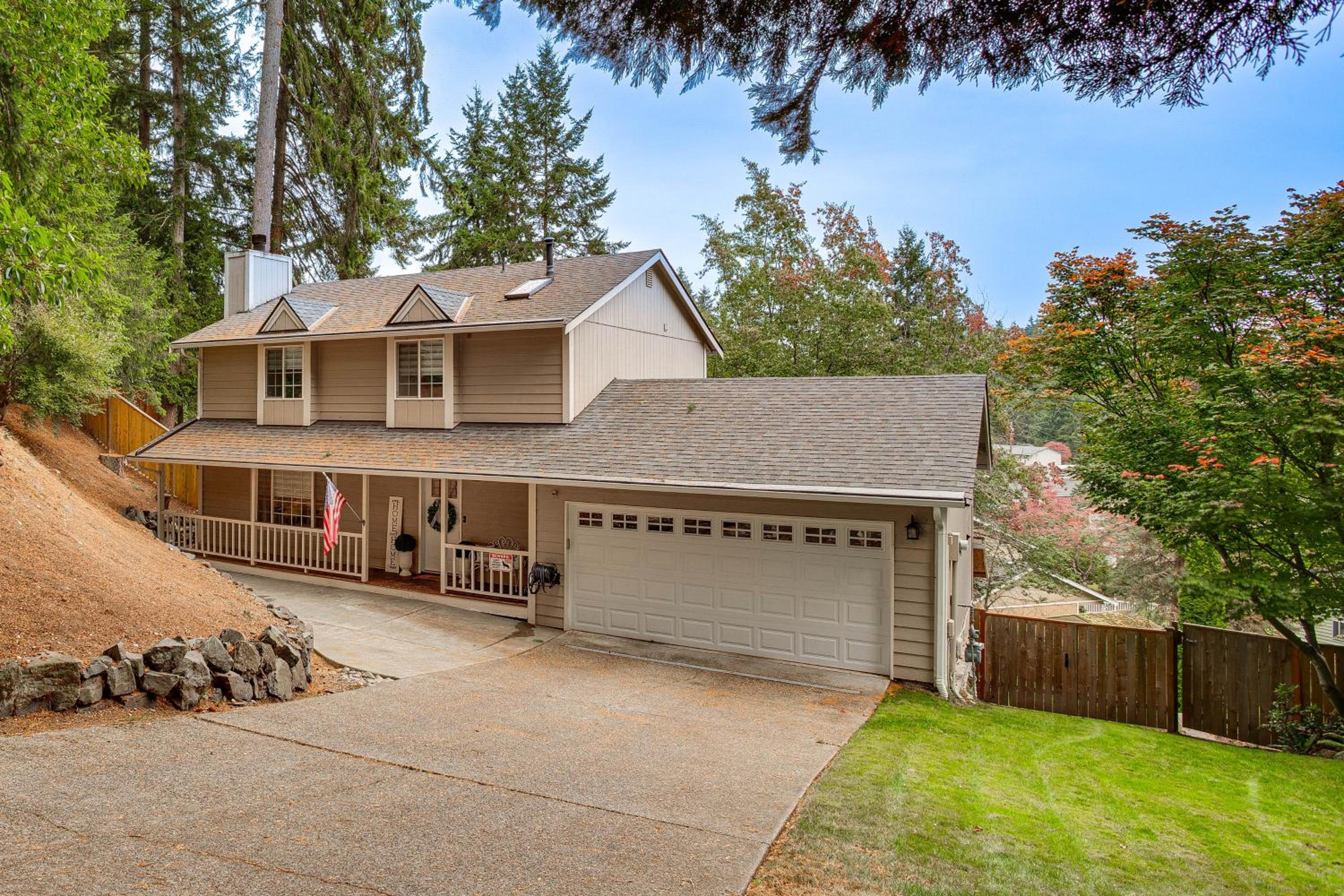 4 Mi to Waterfront Parks! Cozy Apt in Tacoma Area