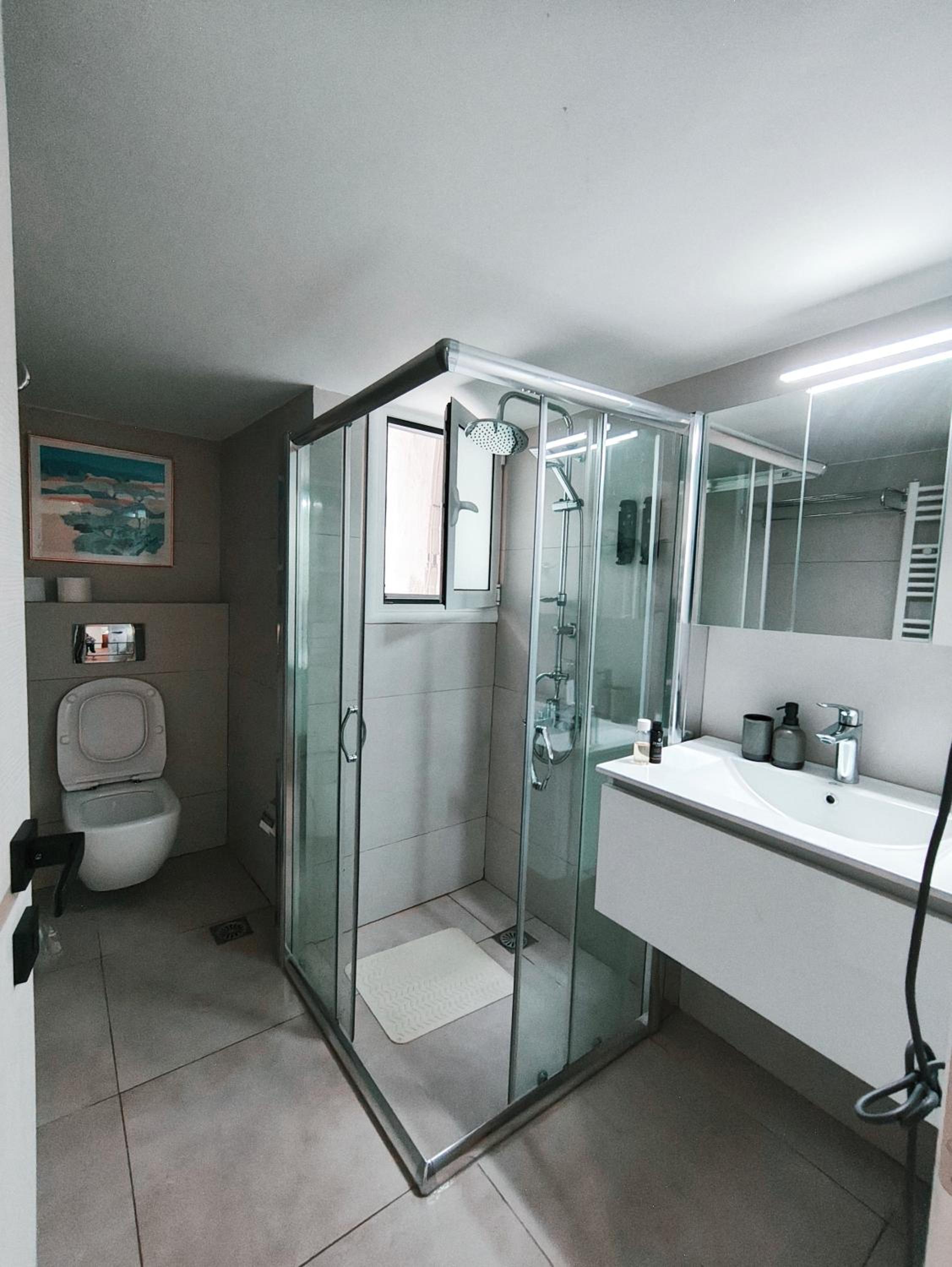 Center Athens all new and fully equipped 2 bedrooms 82 sqm big sea view apt close to Acropoli with Lift