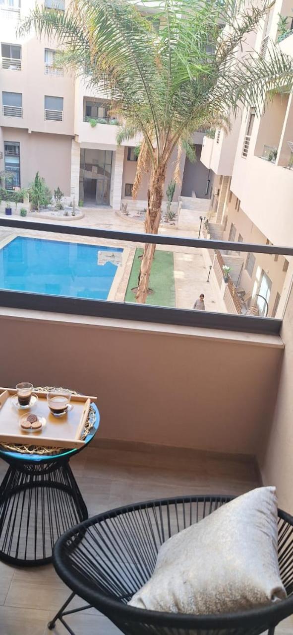 Appartement Moderne Centre Gueliz Sunny Pool PS4 & Wi-Fi