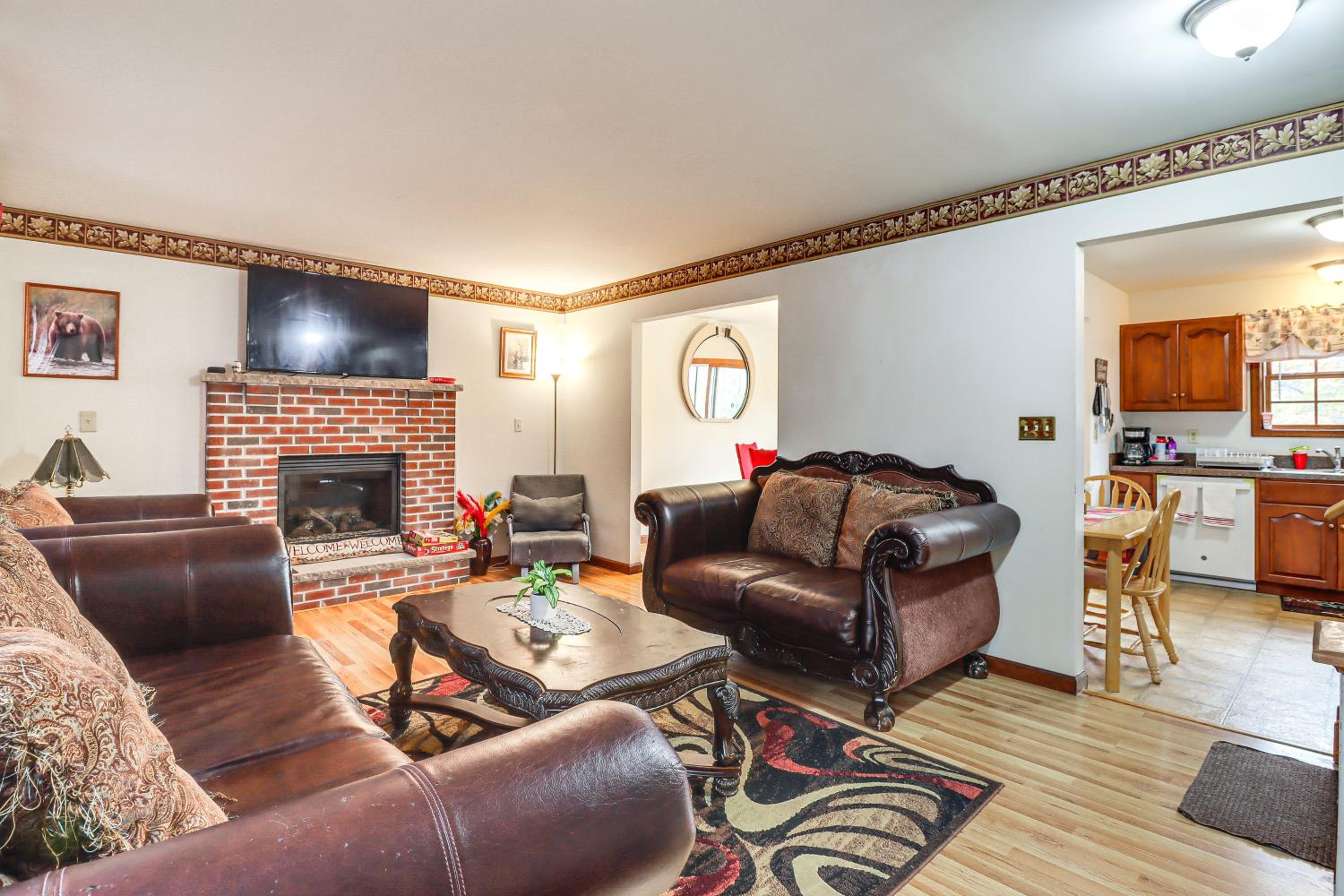 Less Than 1 Mi to Lake Family Home in Albrightsville!