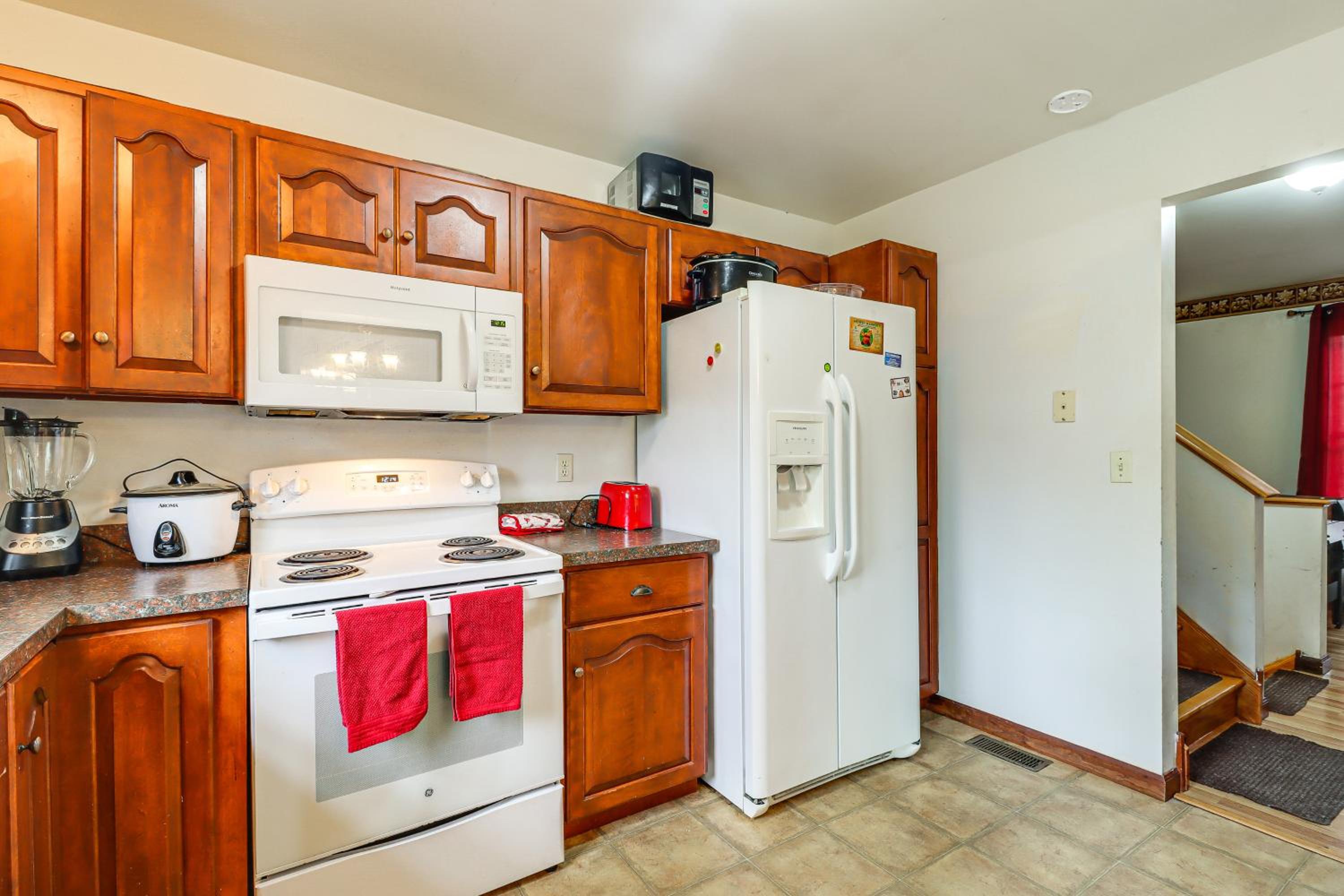 Less Than 1 Mi to Lake Family Home in Albrightsville!