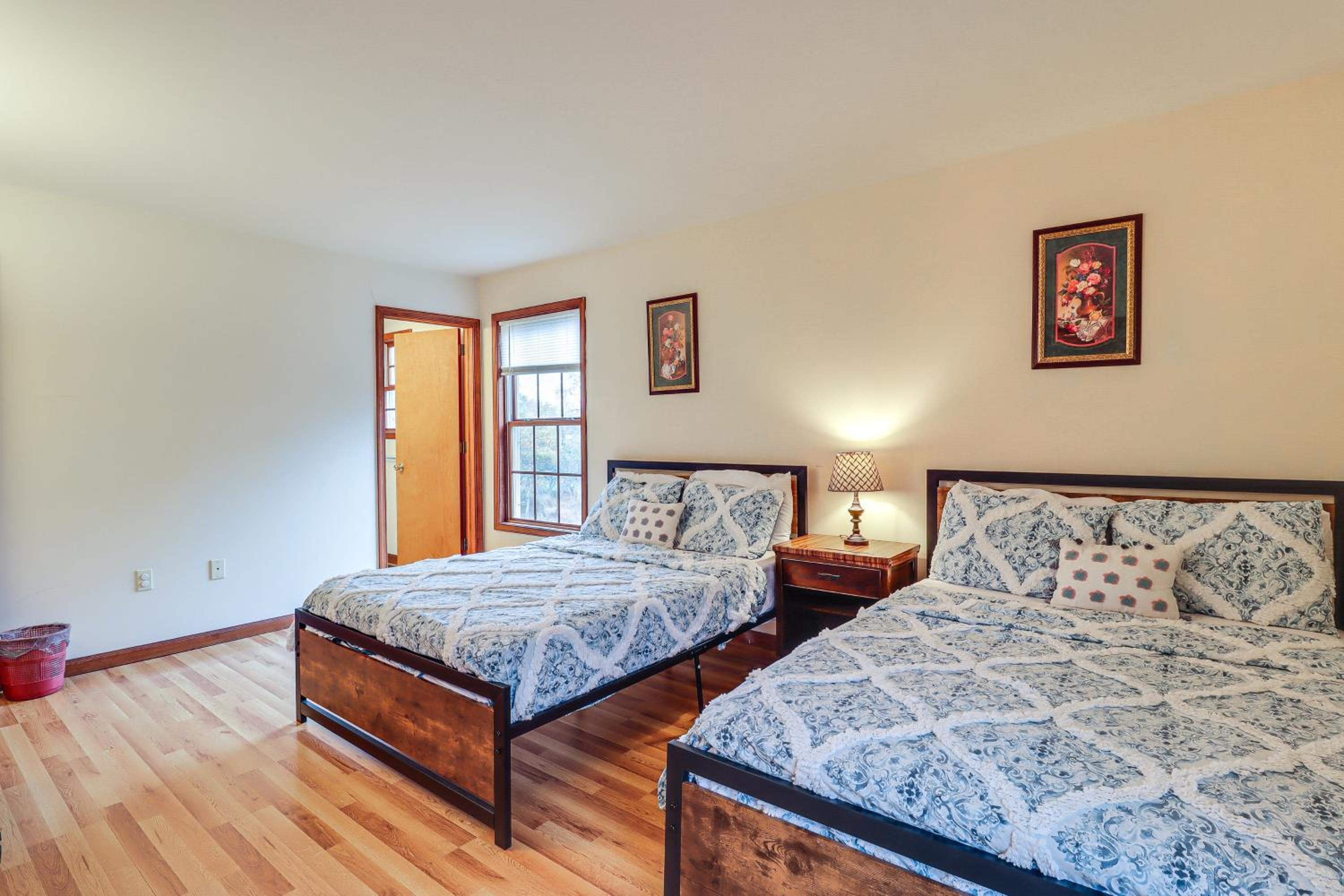 Less Than 1 Mi to Lake Family Home in Albrightsville!