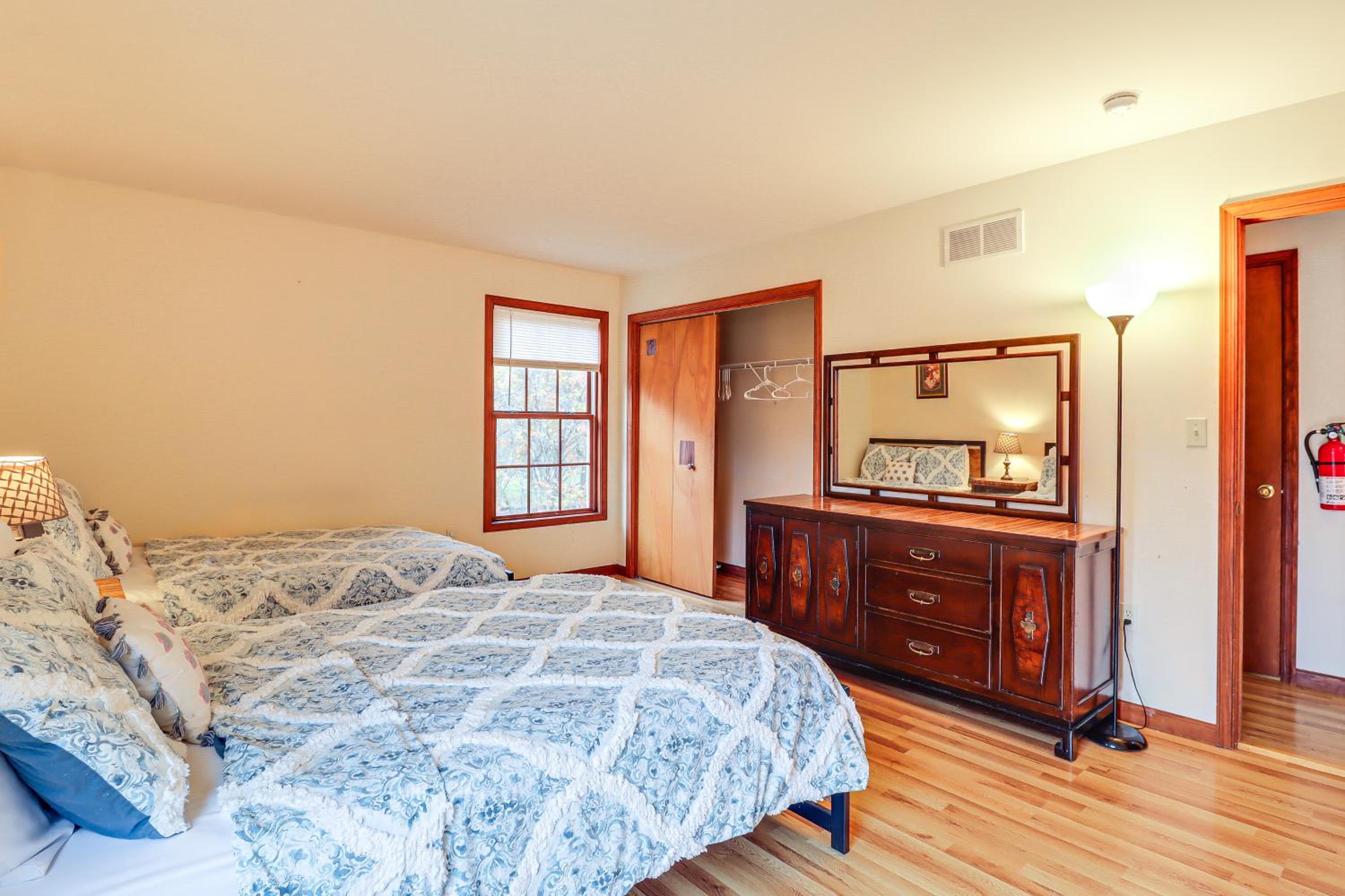 Less Than 1 Mi to Lake Family Home in Albrightsville!