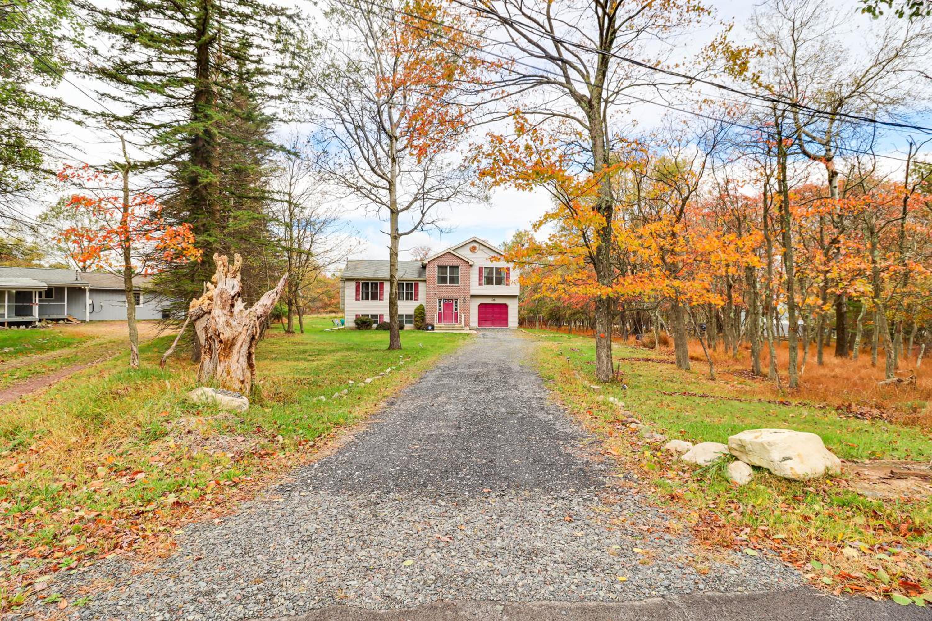 Less Than 1 Mi to Lake Family Home in Albrightsville!