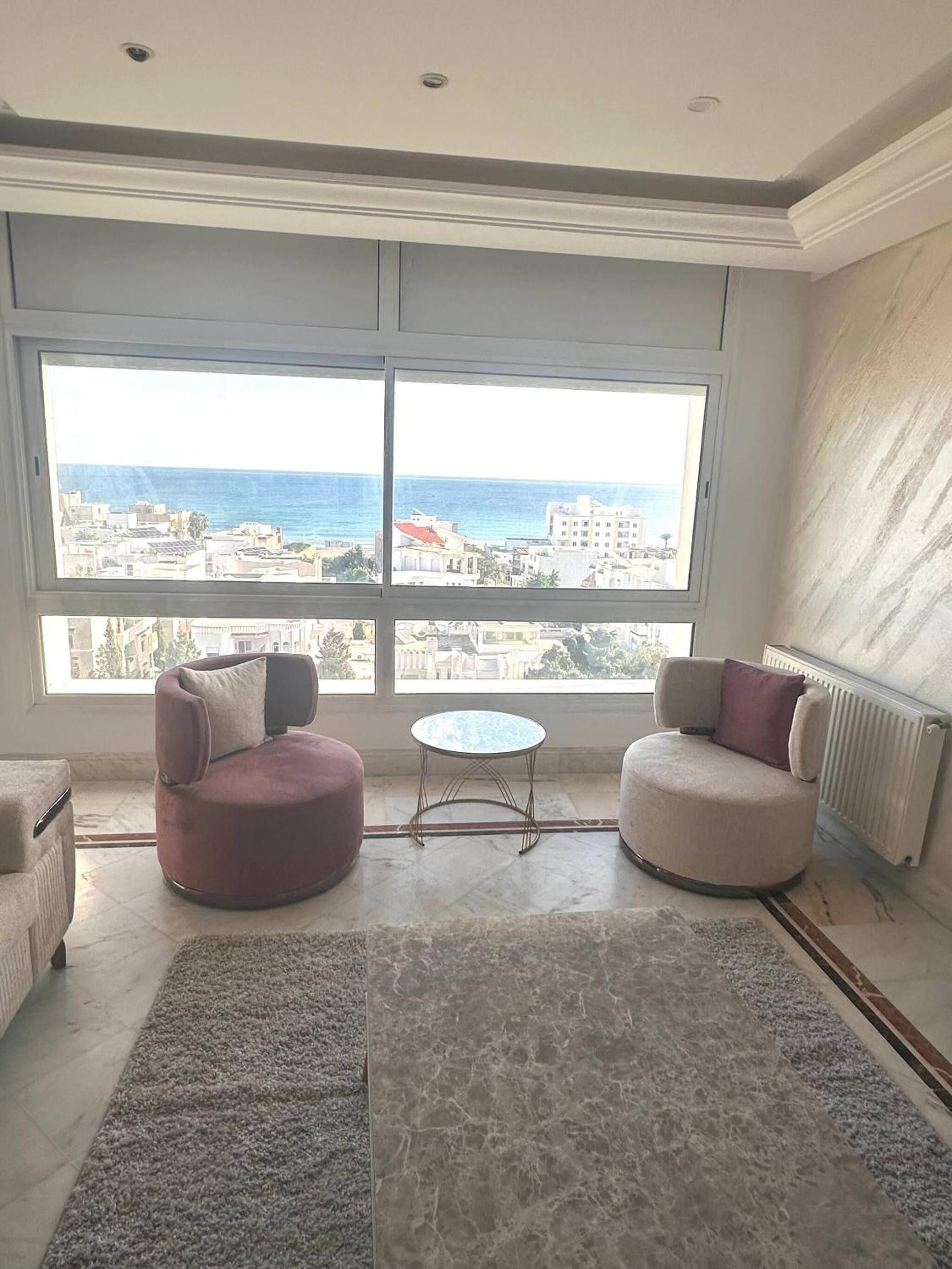 Luxury Stay with Panoramic Sea Views, Tourist zone