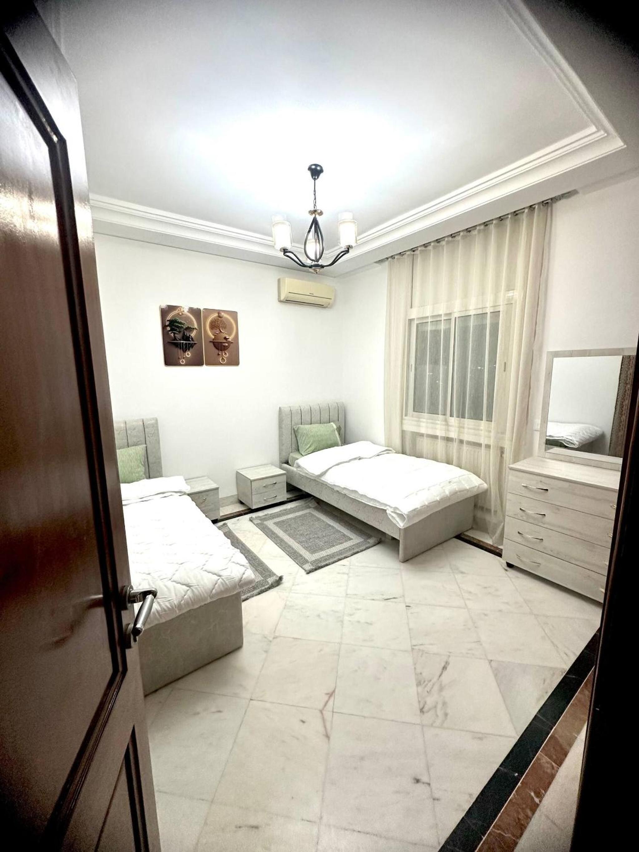 Luxury Stay with Panoramic Sea Views, Tourist zone