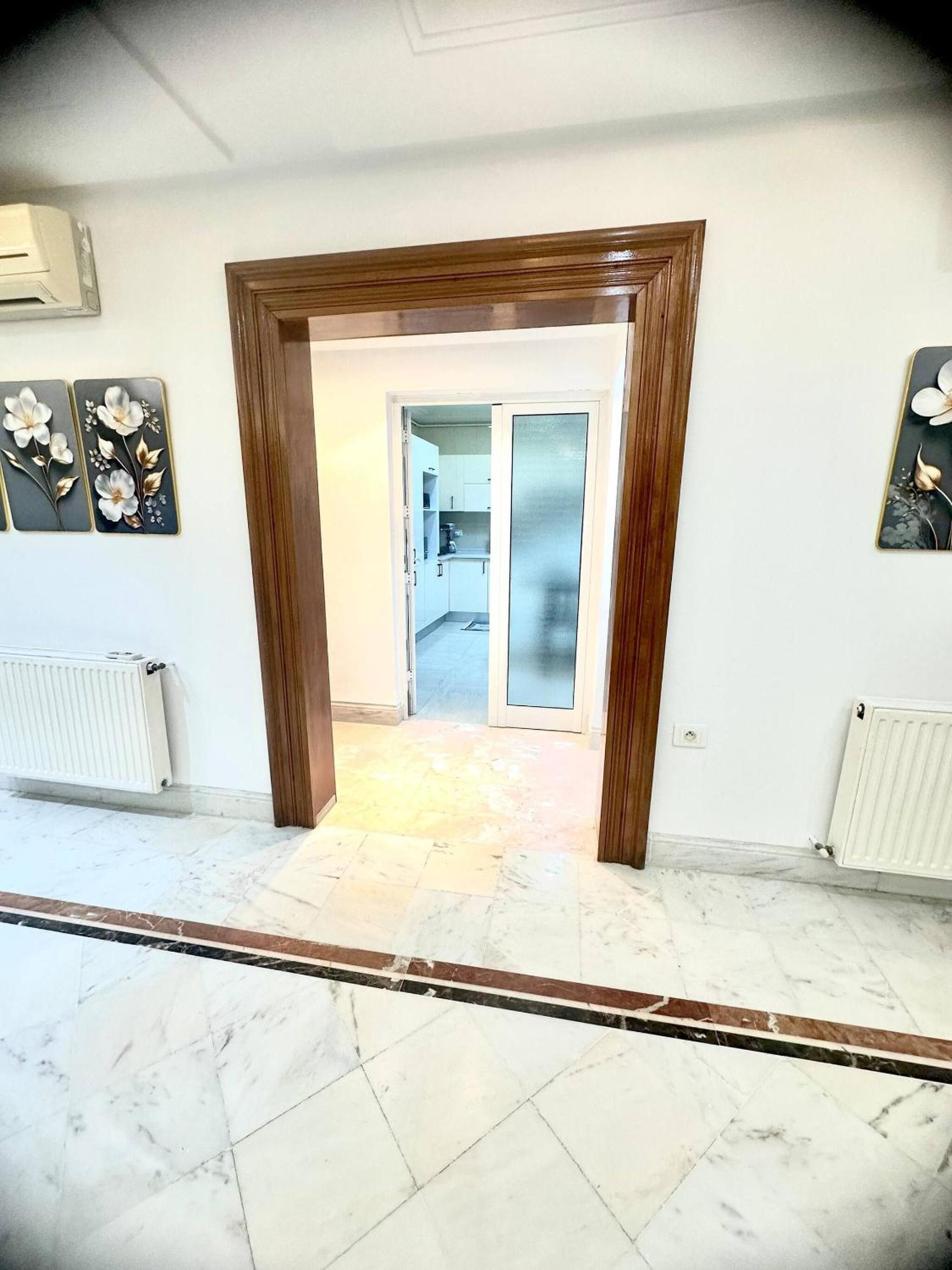 Luxury Stay with Panoramic Sea Views, Tourist zone