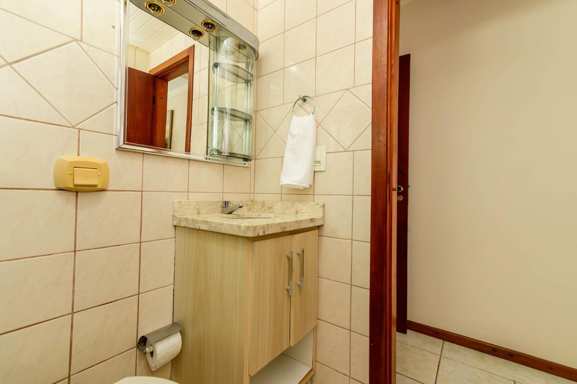 Apto aconchegante na Barra Sul DD5438