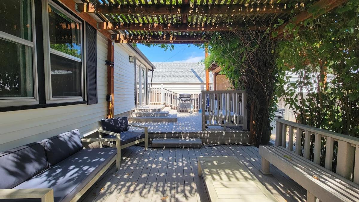 Rosewood Landing by WanderLodges - Hot tub - Sauna