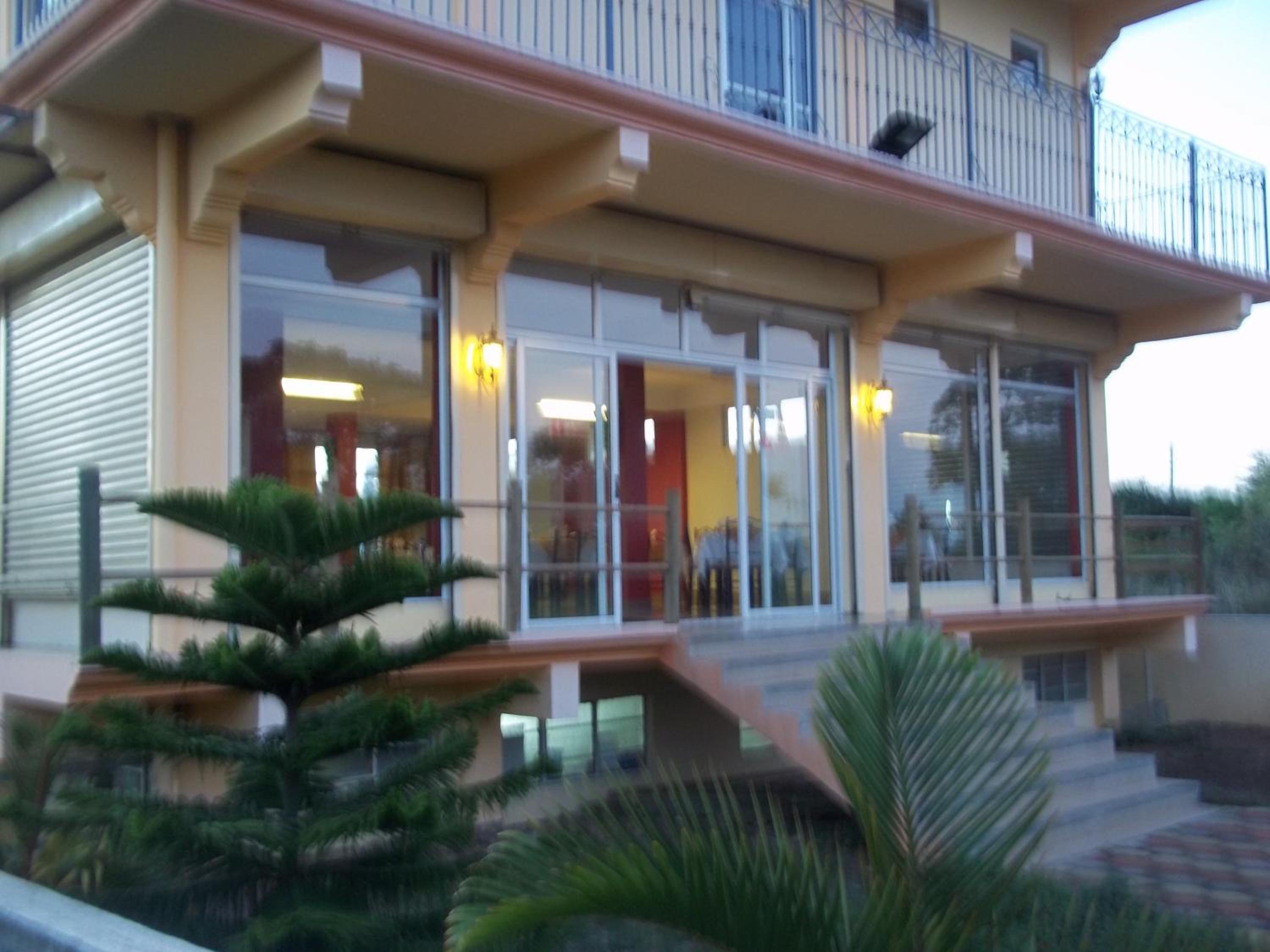 Sun & Earth Villa