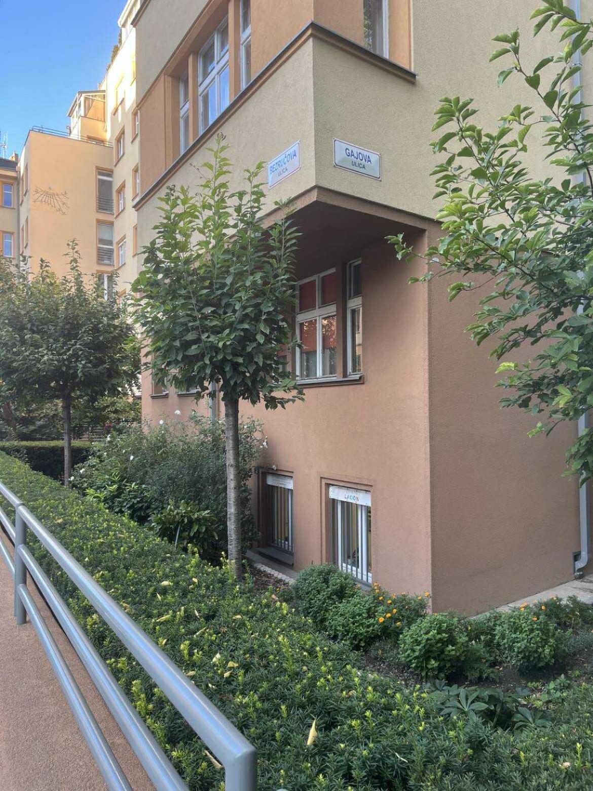 Comfy - Old town apartment Bratislava