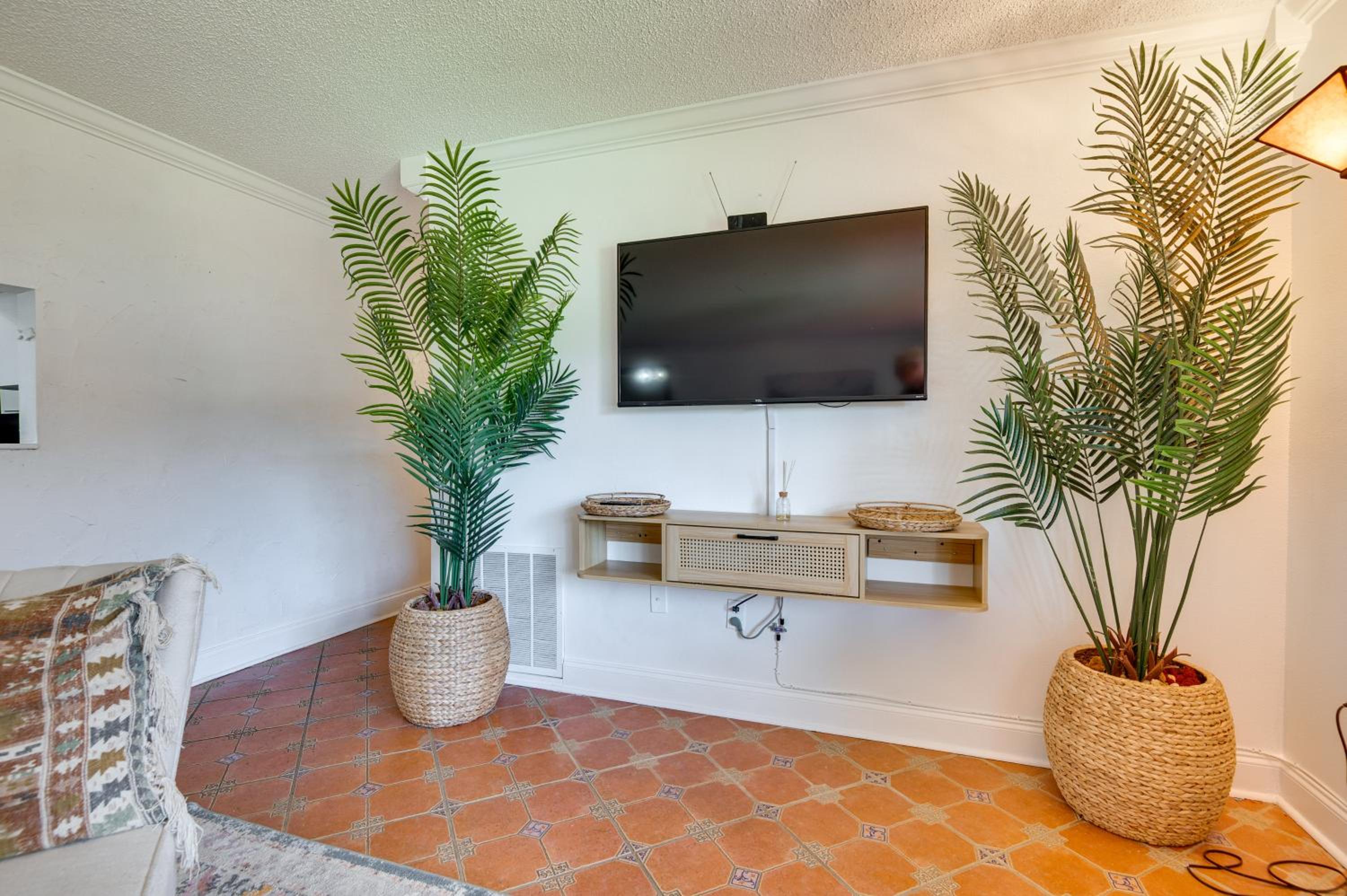 2 Blocks to Beach! Cape Canaveral Apt with Patio