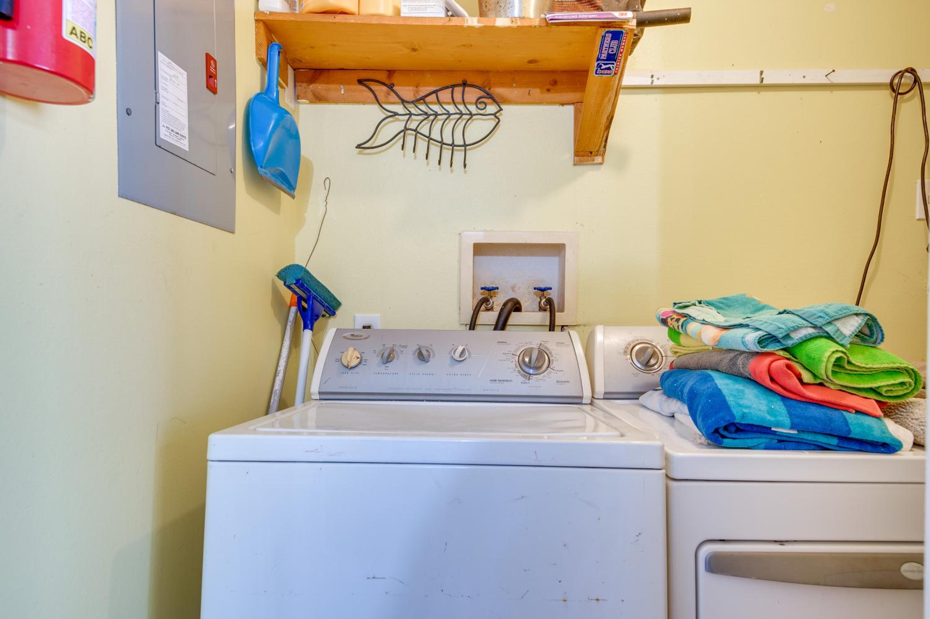 2 Blocks to Beach! Cape Canaveral Apt with Patio