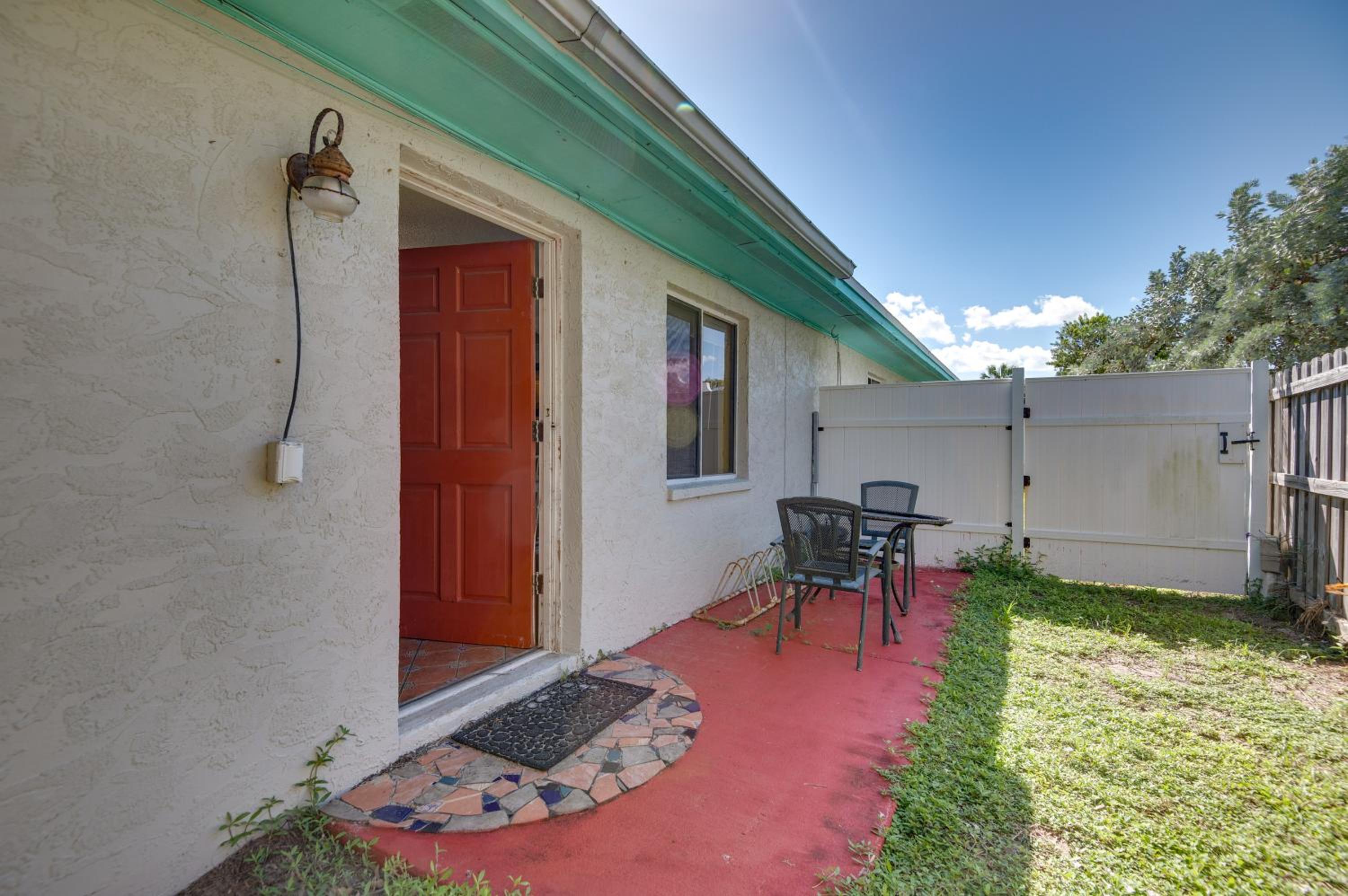 2 Blocks to Beach! Cape Canaveral Apt with Patio