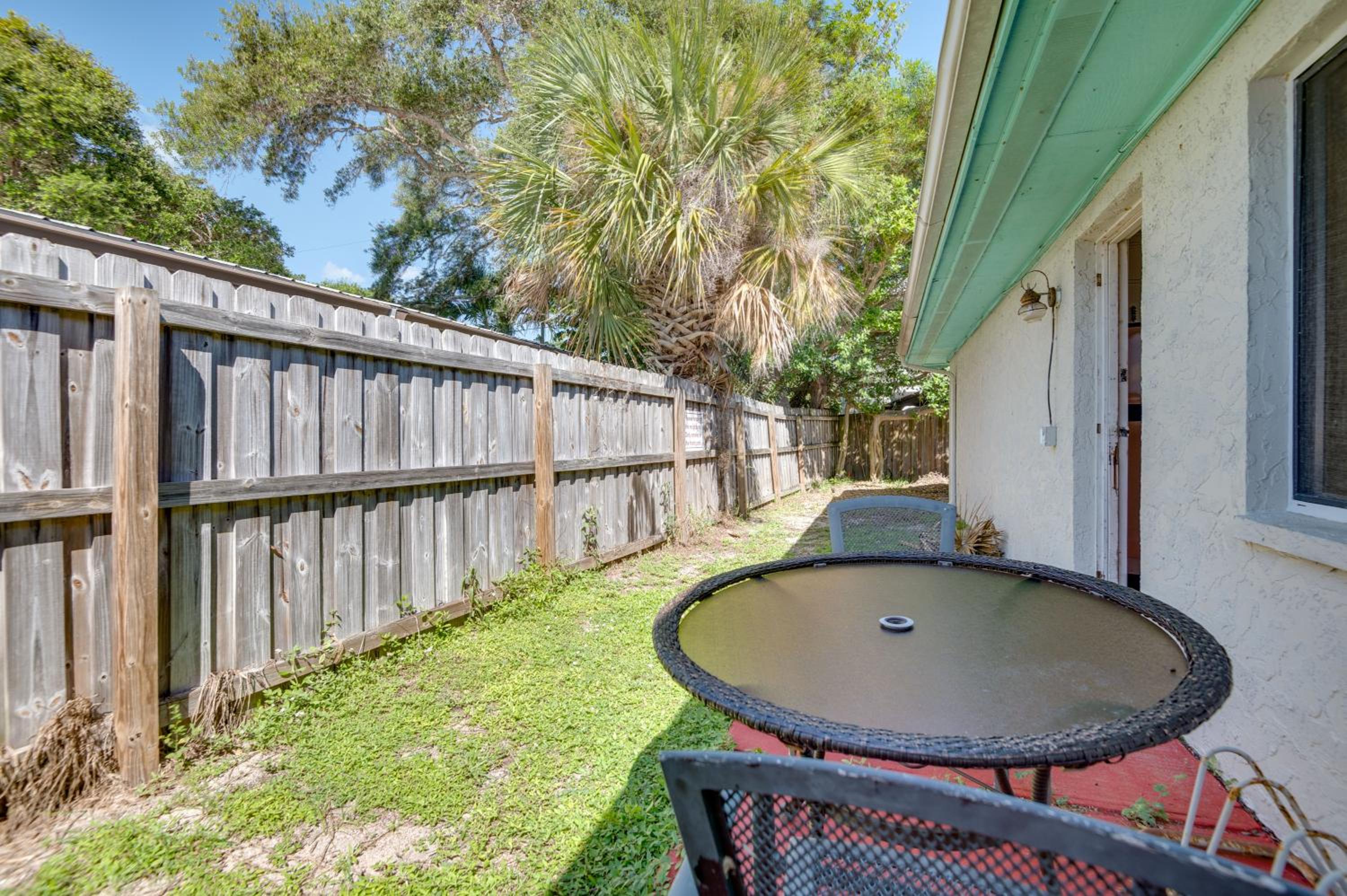 2 Blocks to Beach! Cape Canaveral Apt with Patio