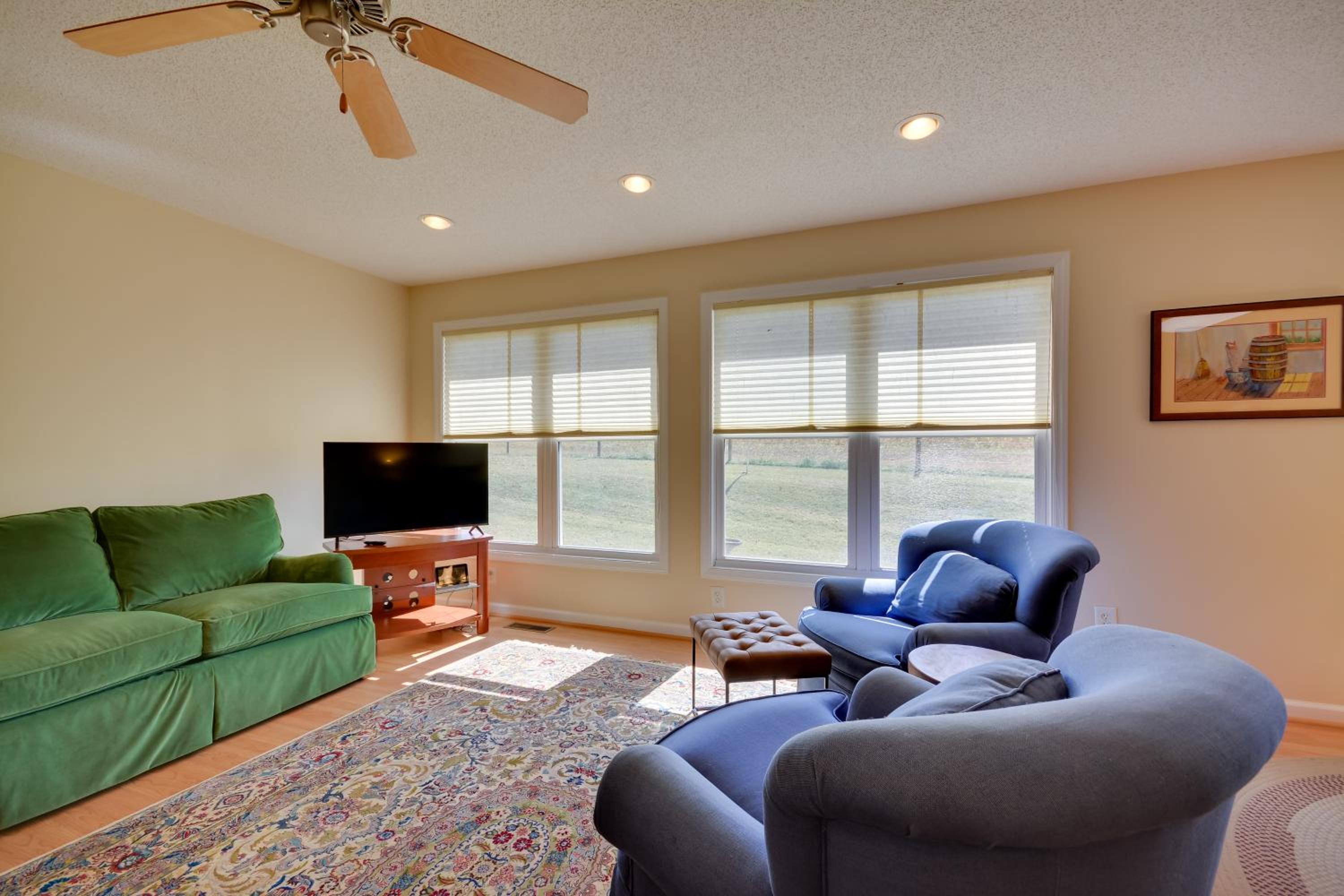 Peaceful and Convenient Country Retreat in Lexington