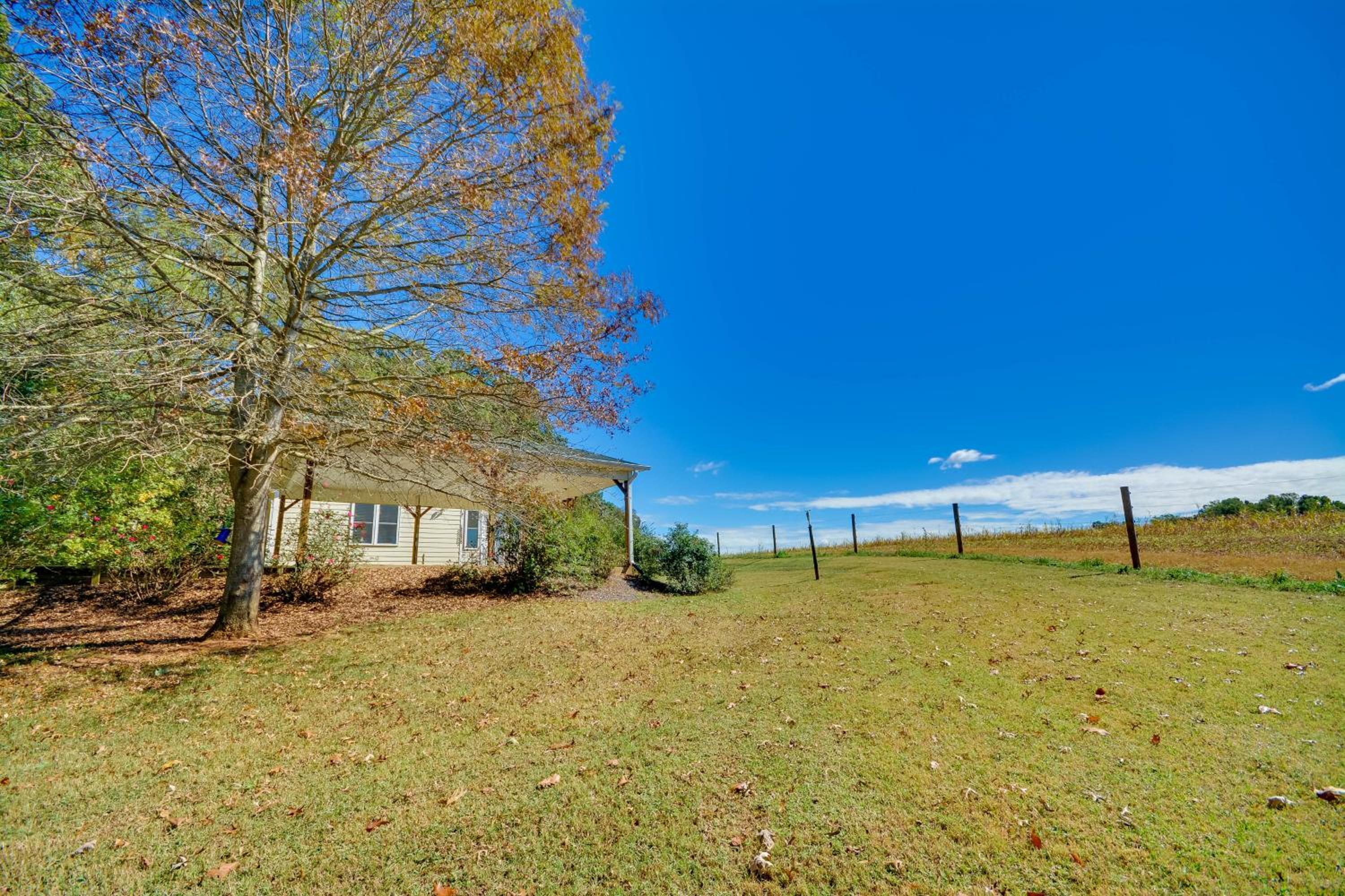 Peaceful and Convenient Country Retreat in Lexington