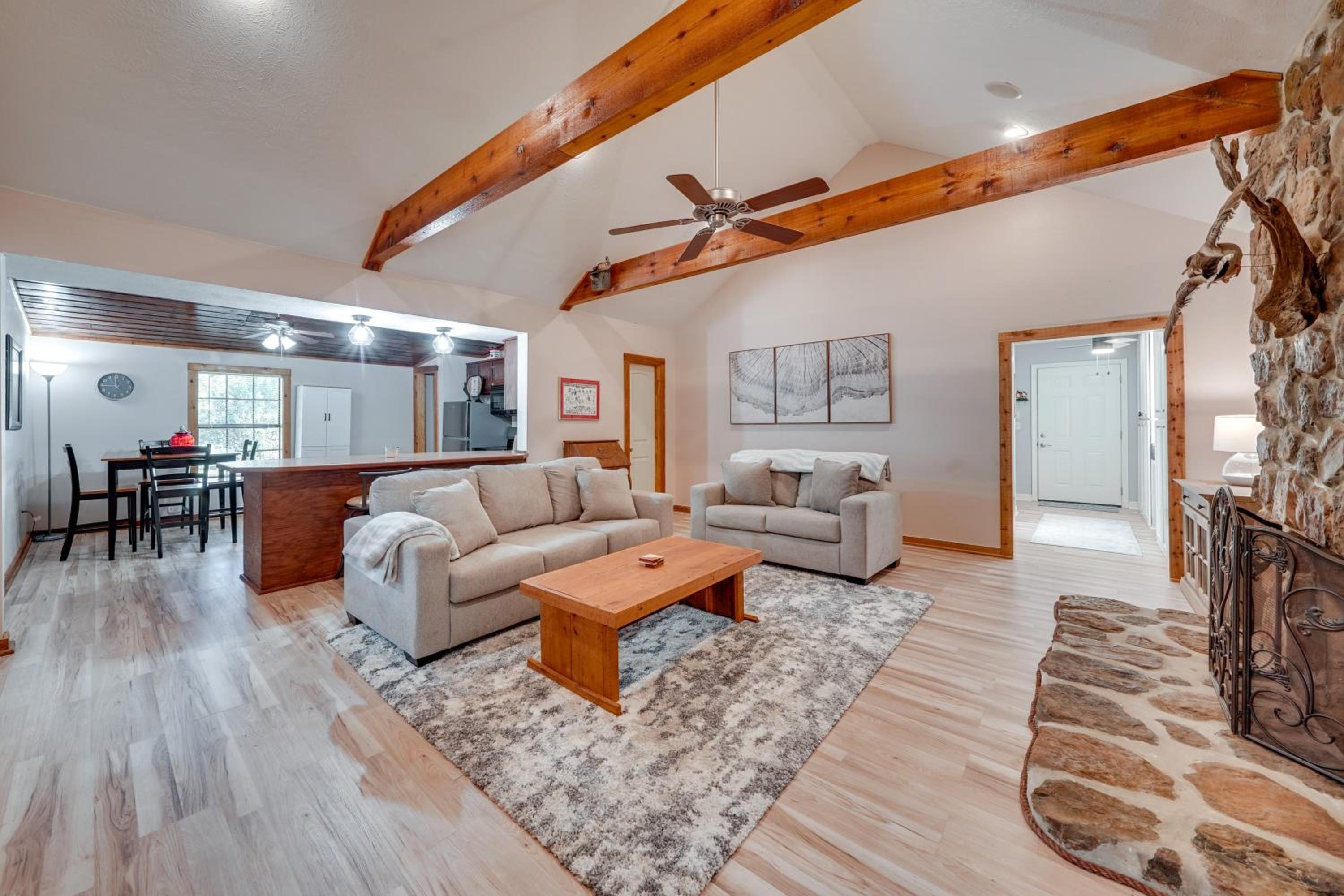 Waterfront Texarkana Cabin Tranquil Acreage
