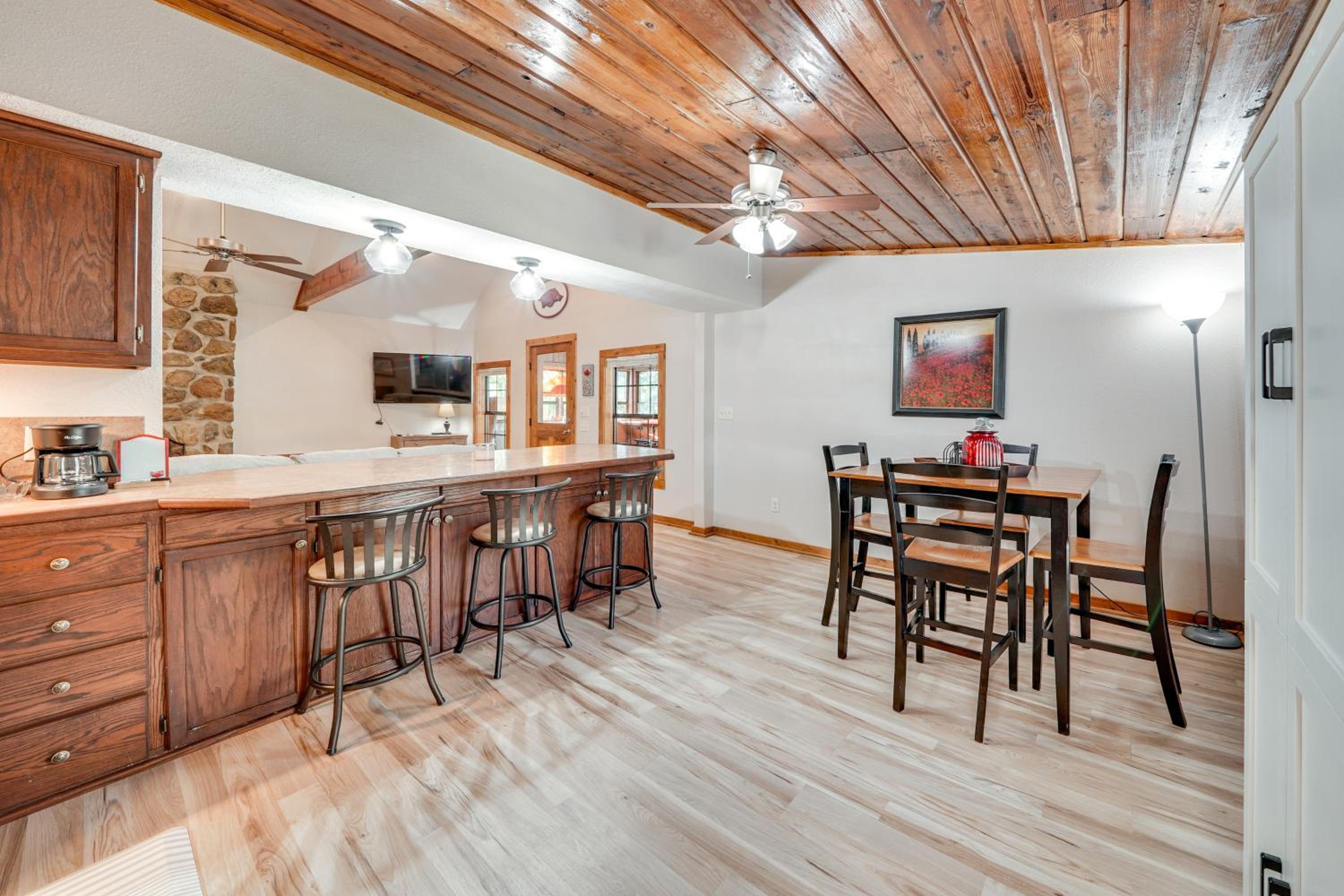 Waterfront Texarkana Cabin Tranquil Acreage