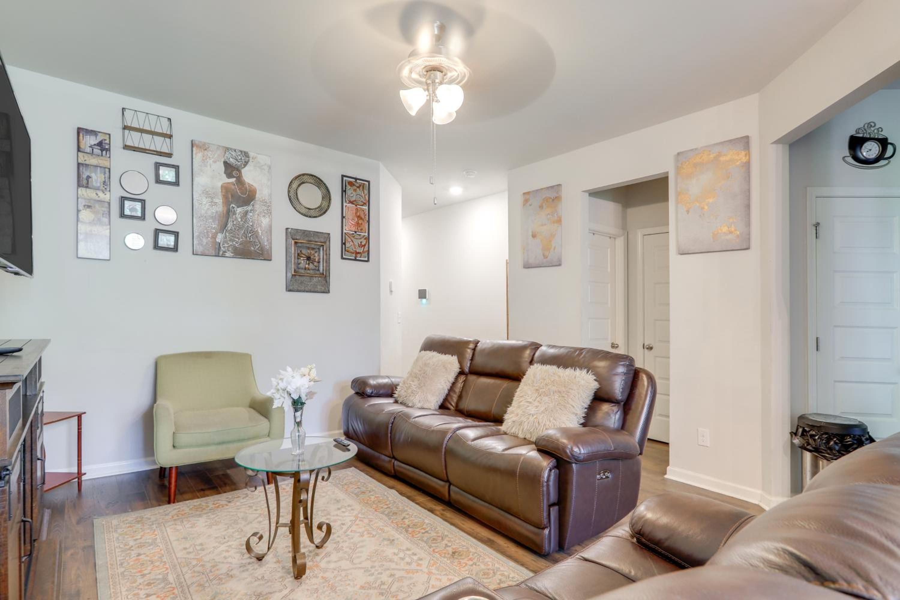 Pets Welcome! Family Townhome with Yard in Atlanta