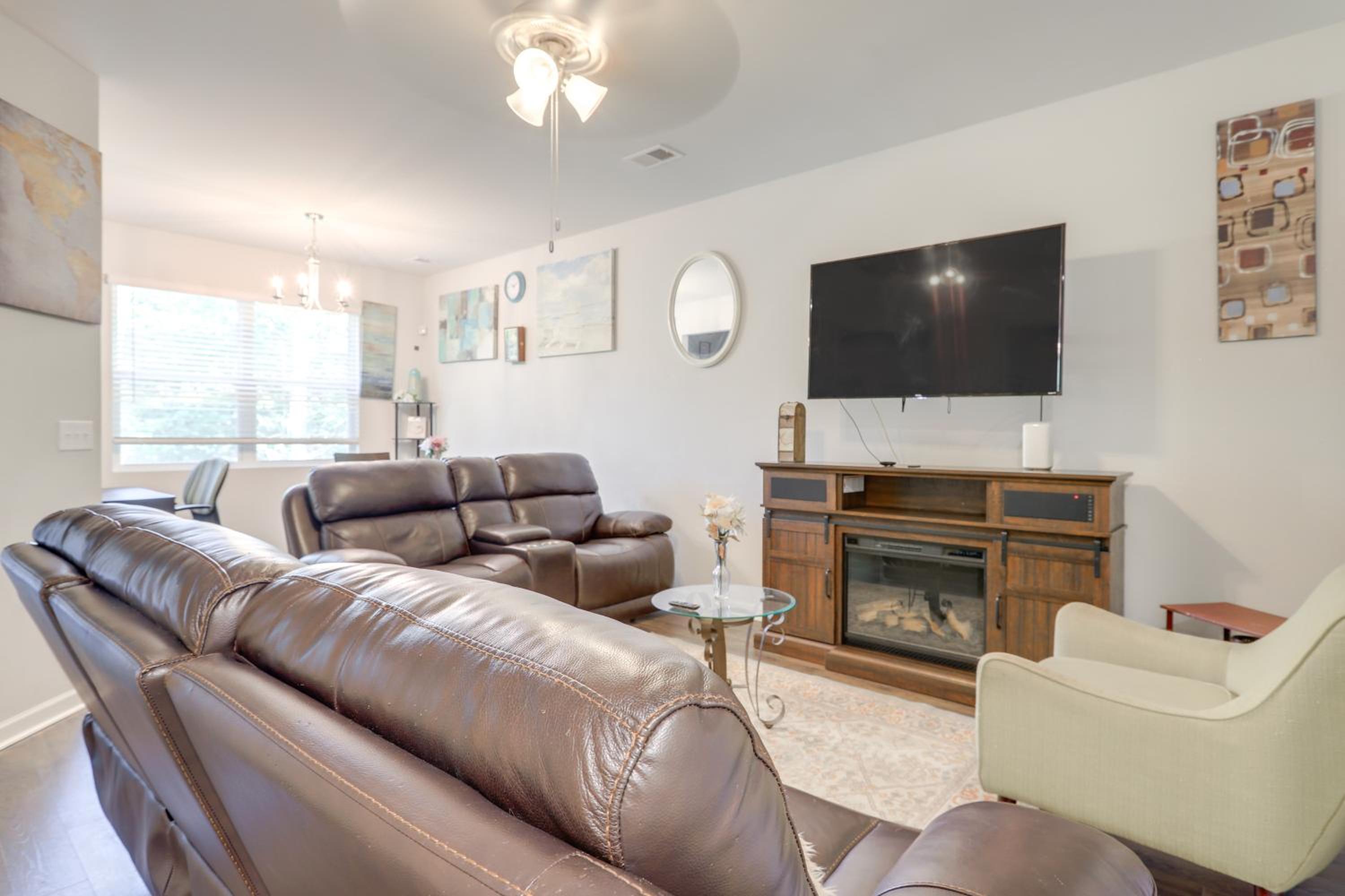 Pets Welcome! Family Townhome with Yard in Atlanta