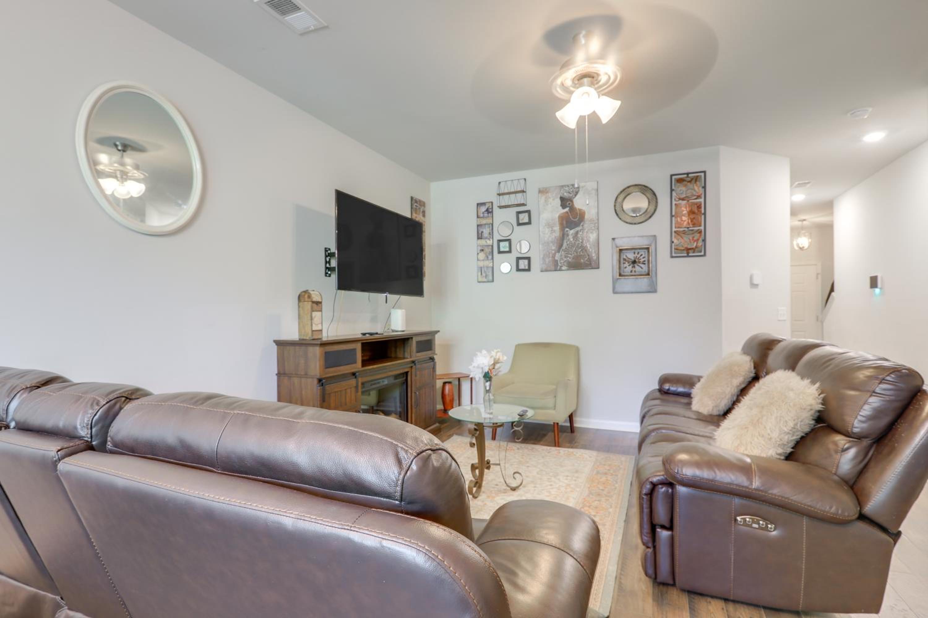 Pets Welcome! Family Townhome with Yard in Atlanta