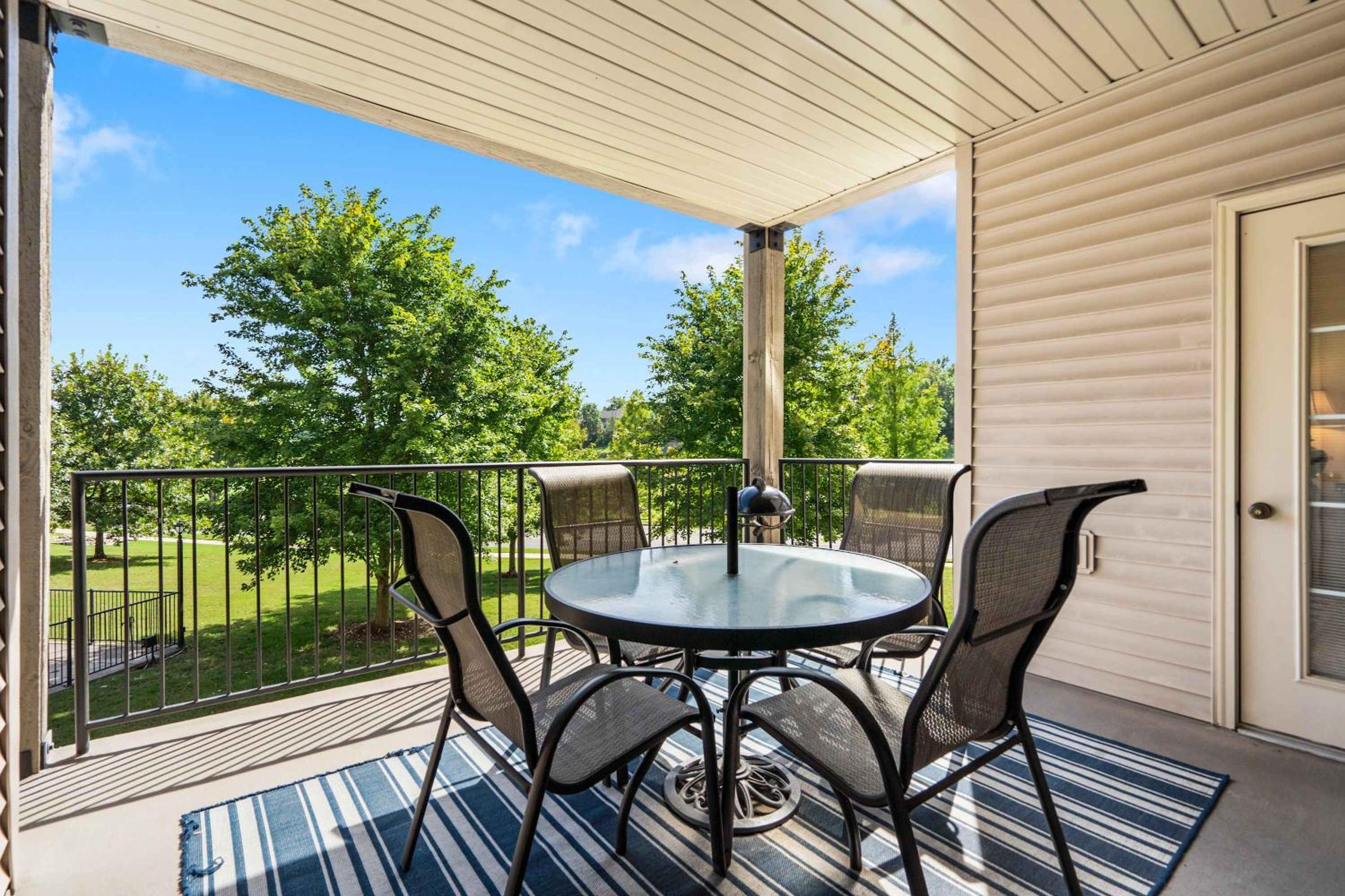 R&L Scenic Views - Retreat for 4