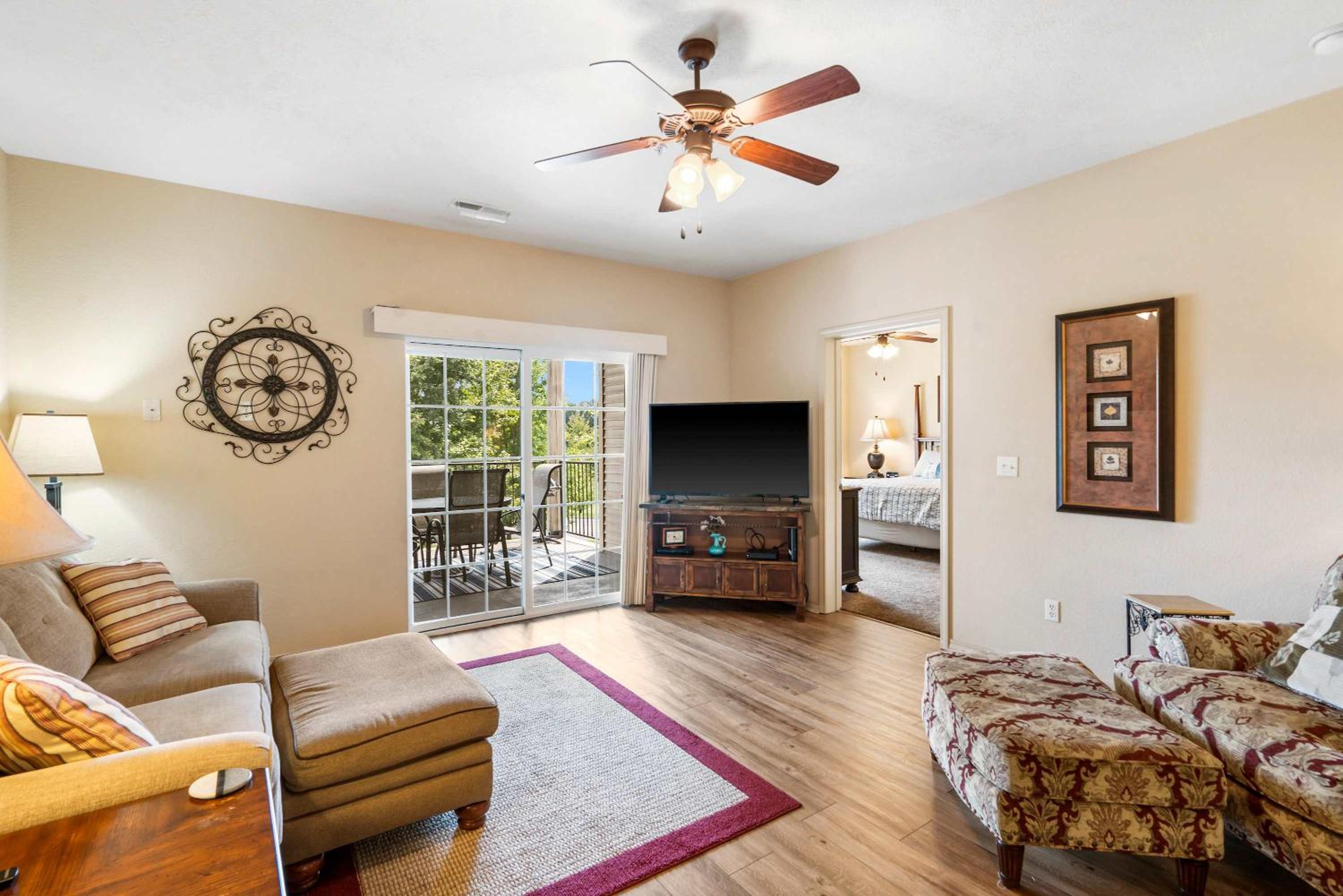 R&L Scenic Views - Retreat for 4