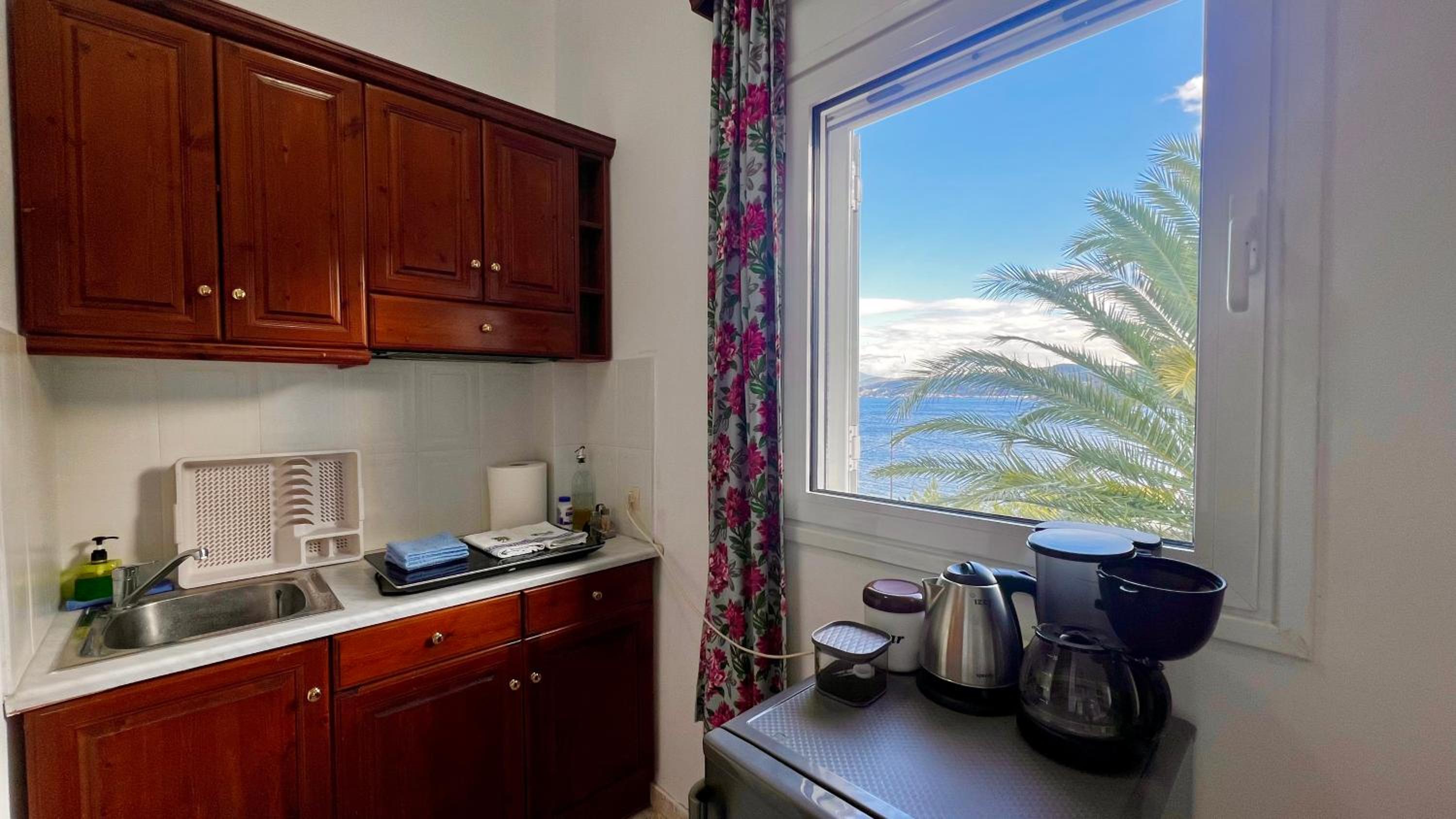 Avlakia Sunrise Haven Studios