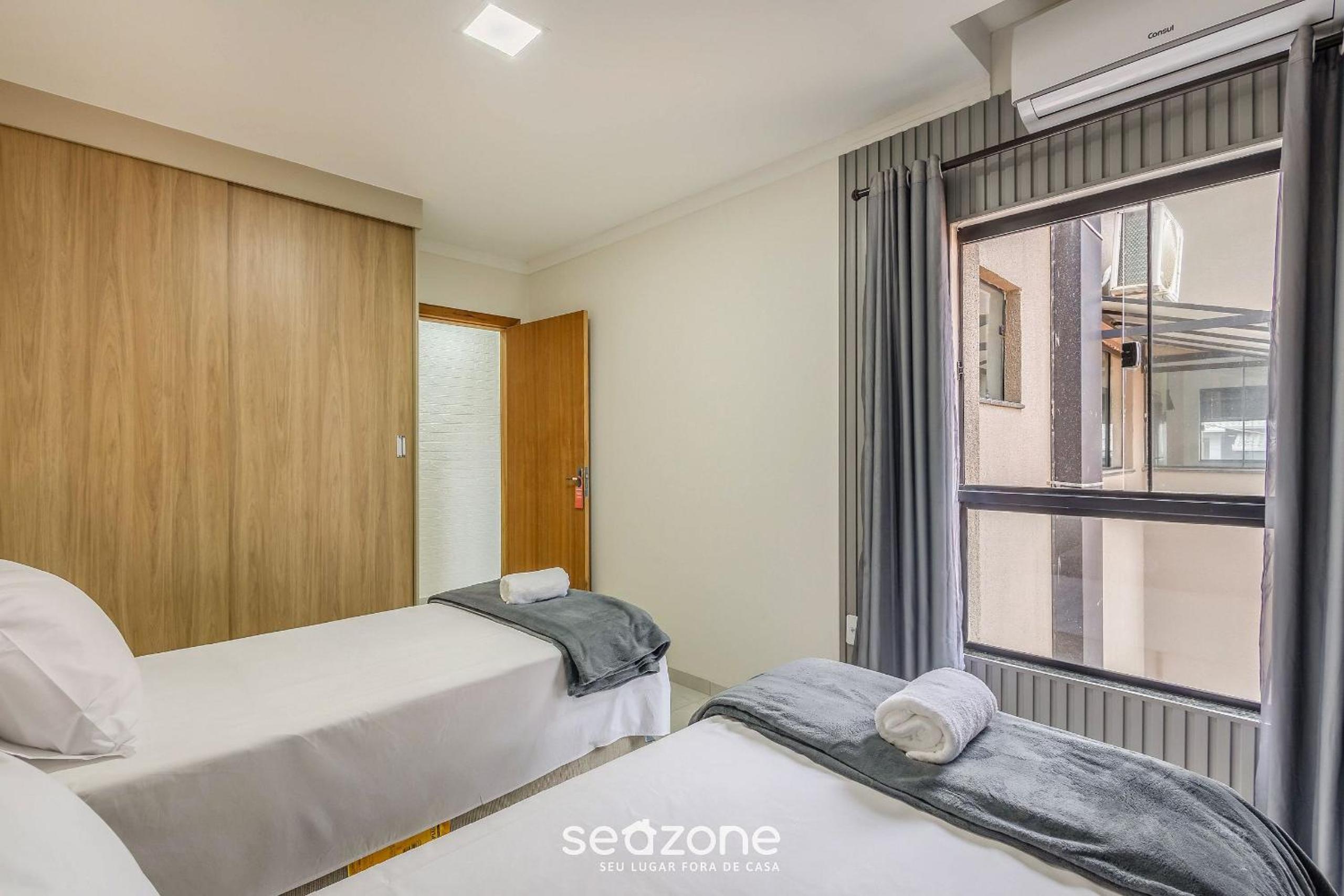 Apts in Condominium 70 Meters from Praia do Tabuleiro - MTAs