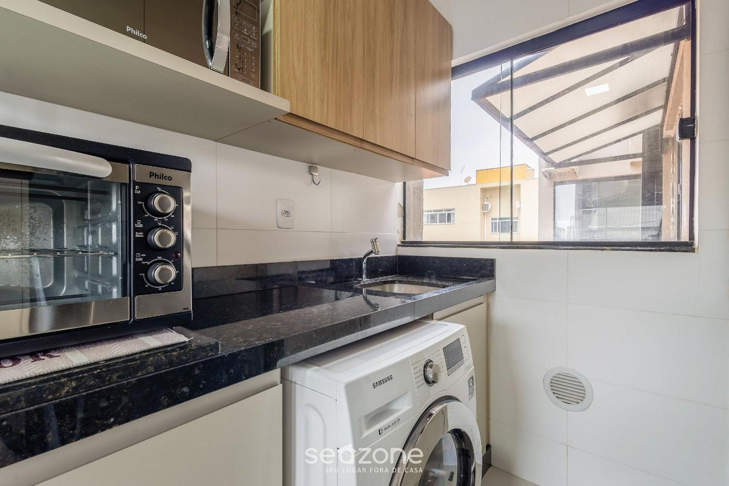 Apts in Condominium 70 Meters from Praia do Tabuleiro - MTAs