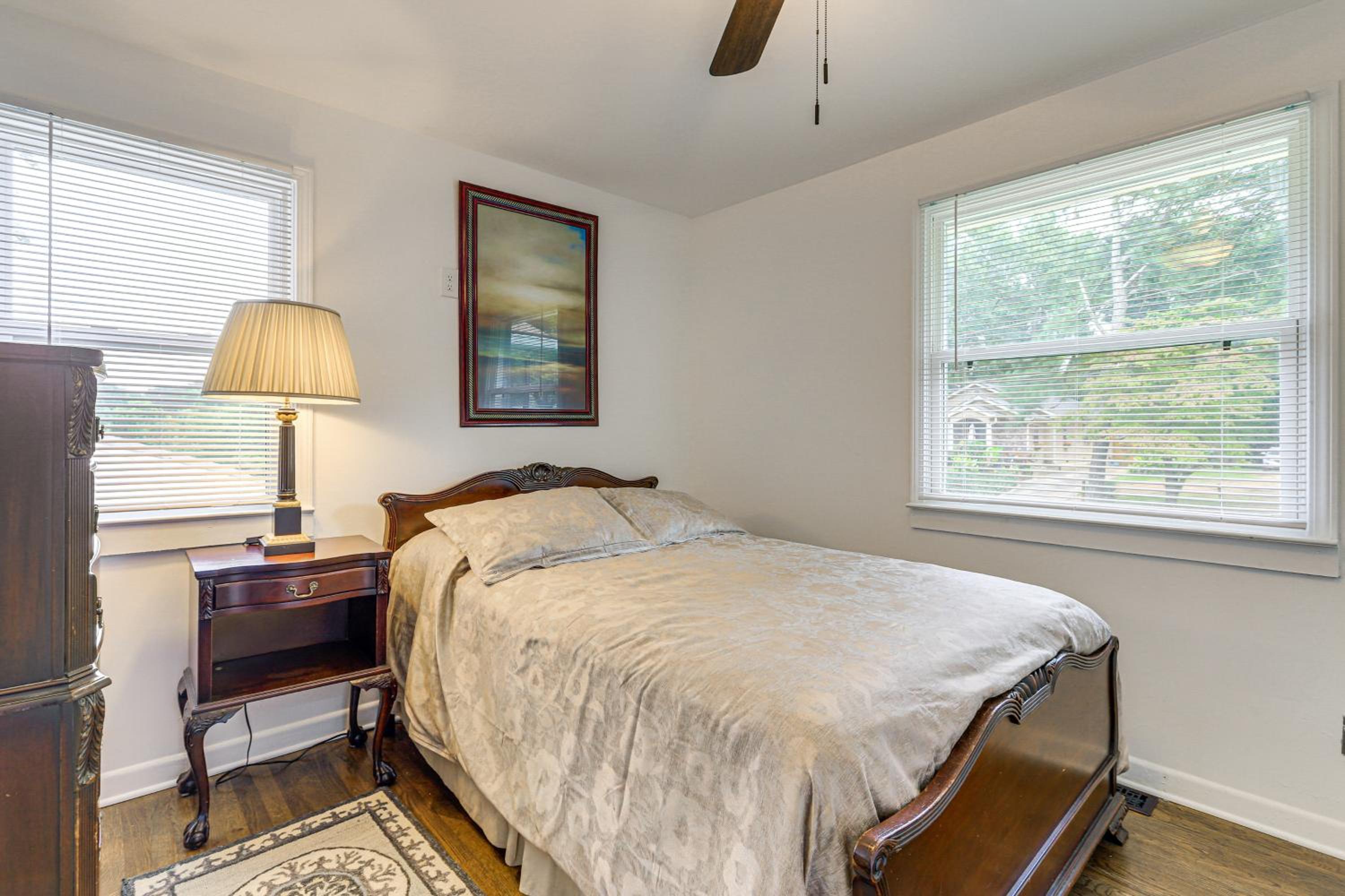 Walk to Lakewood Amphitheatre Atlanta Apartment!