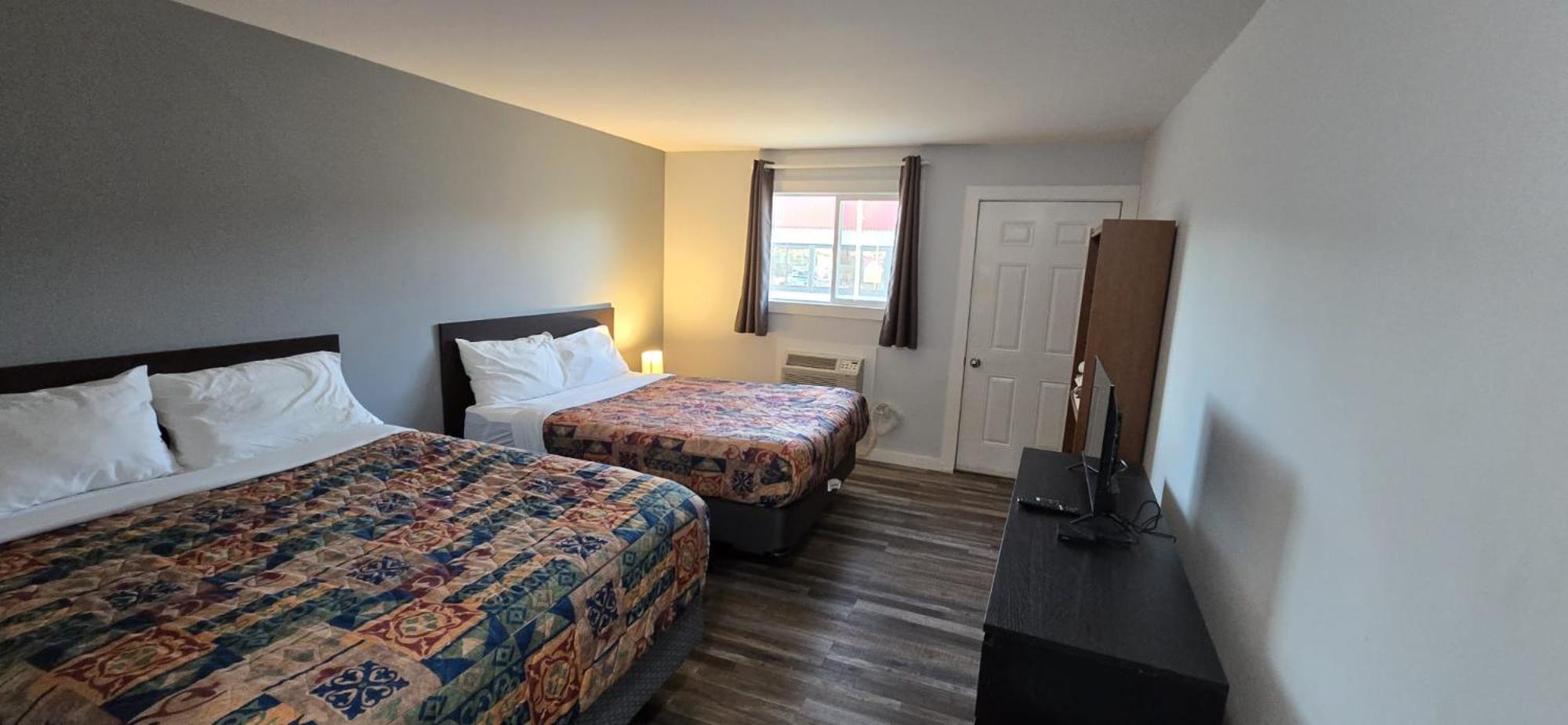 Roblin Motor Inn