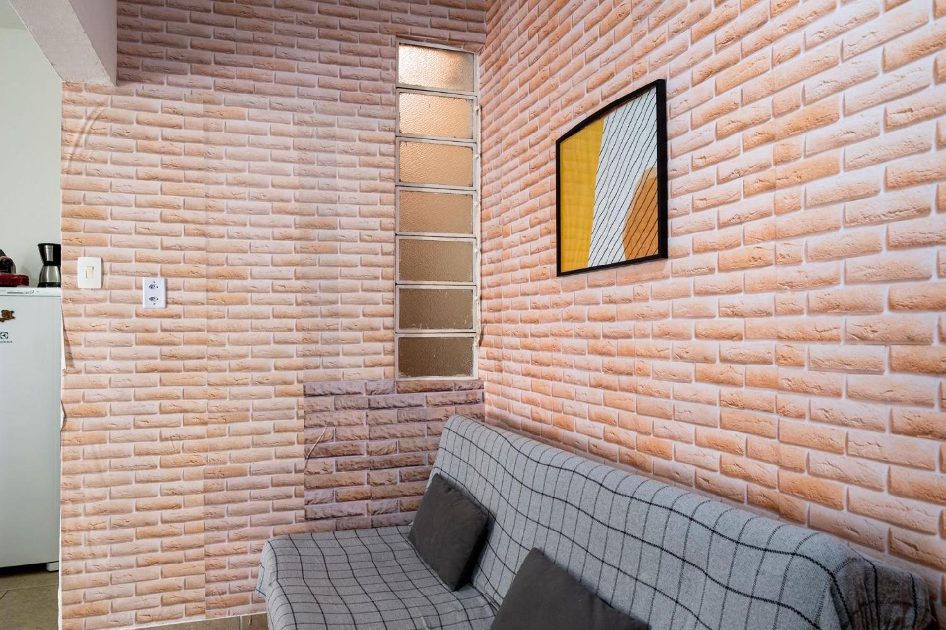 Practical Studio Between Two Subway Stations
