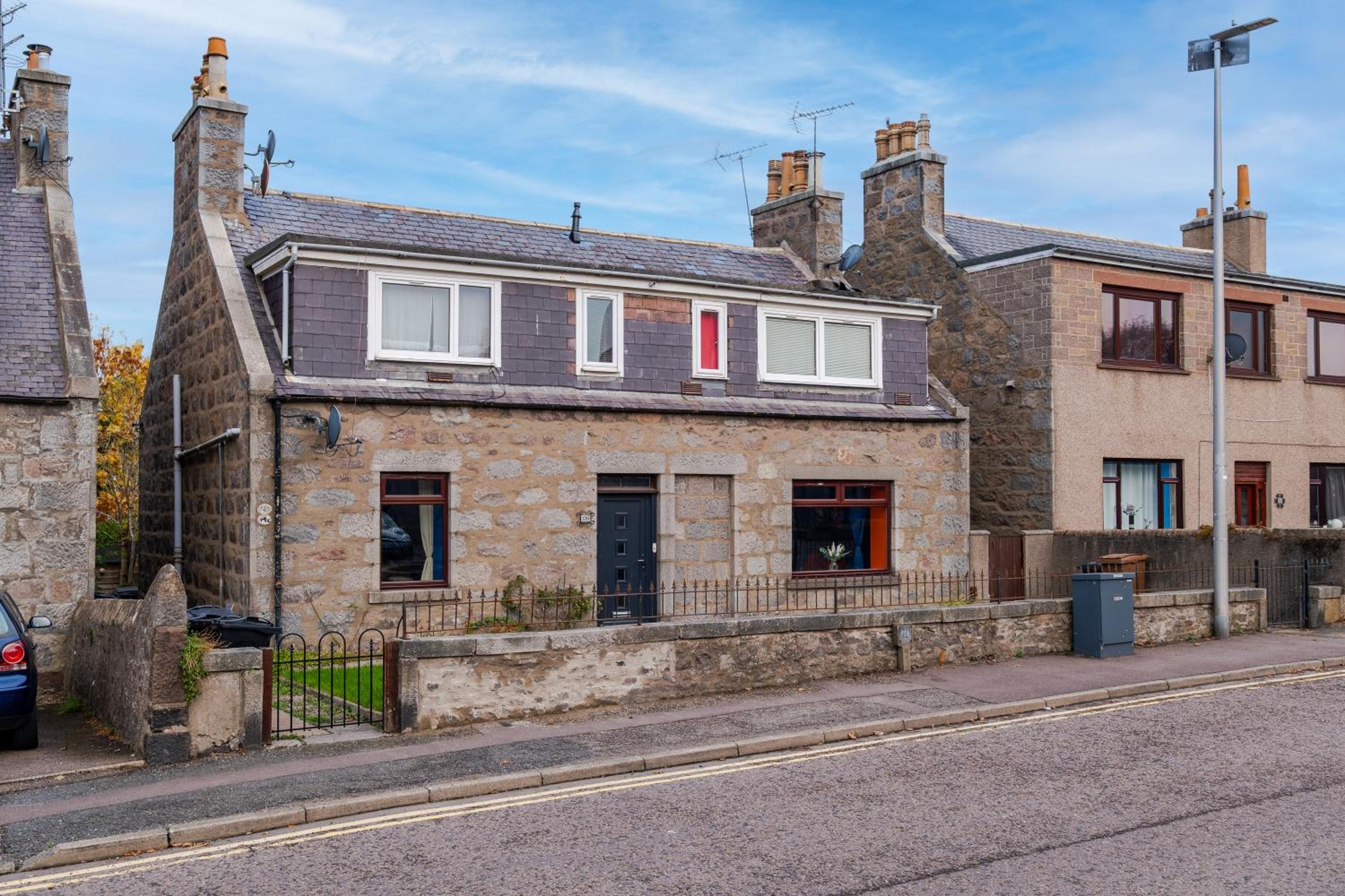 3 Bedroom Stylish Ground Floor Flat