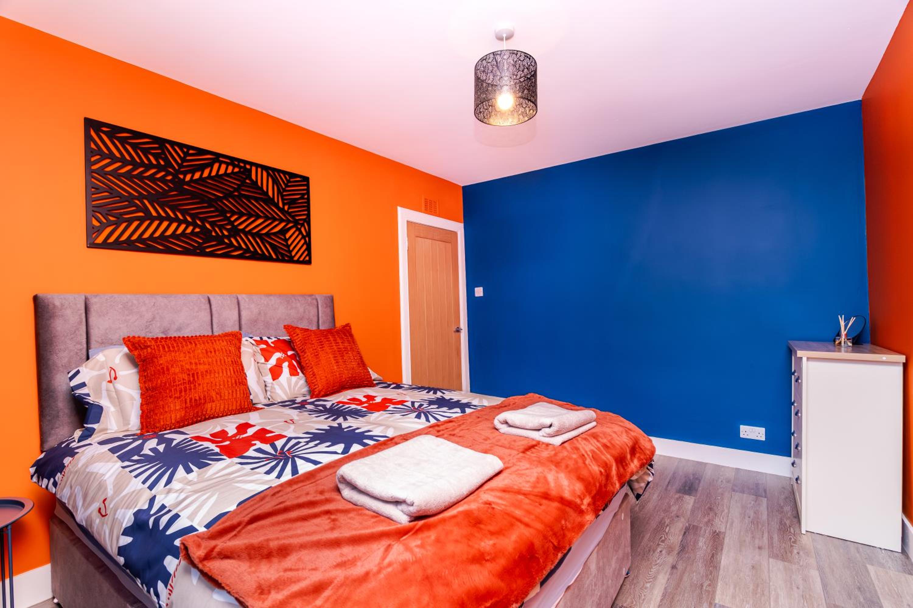3 Bedroom Stylish Ground Floor Flat