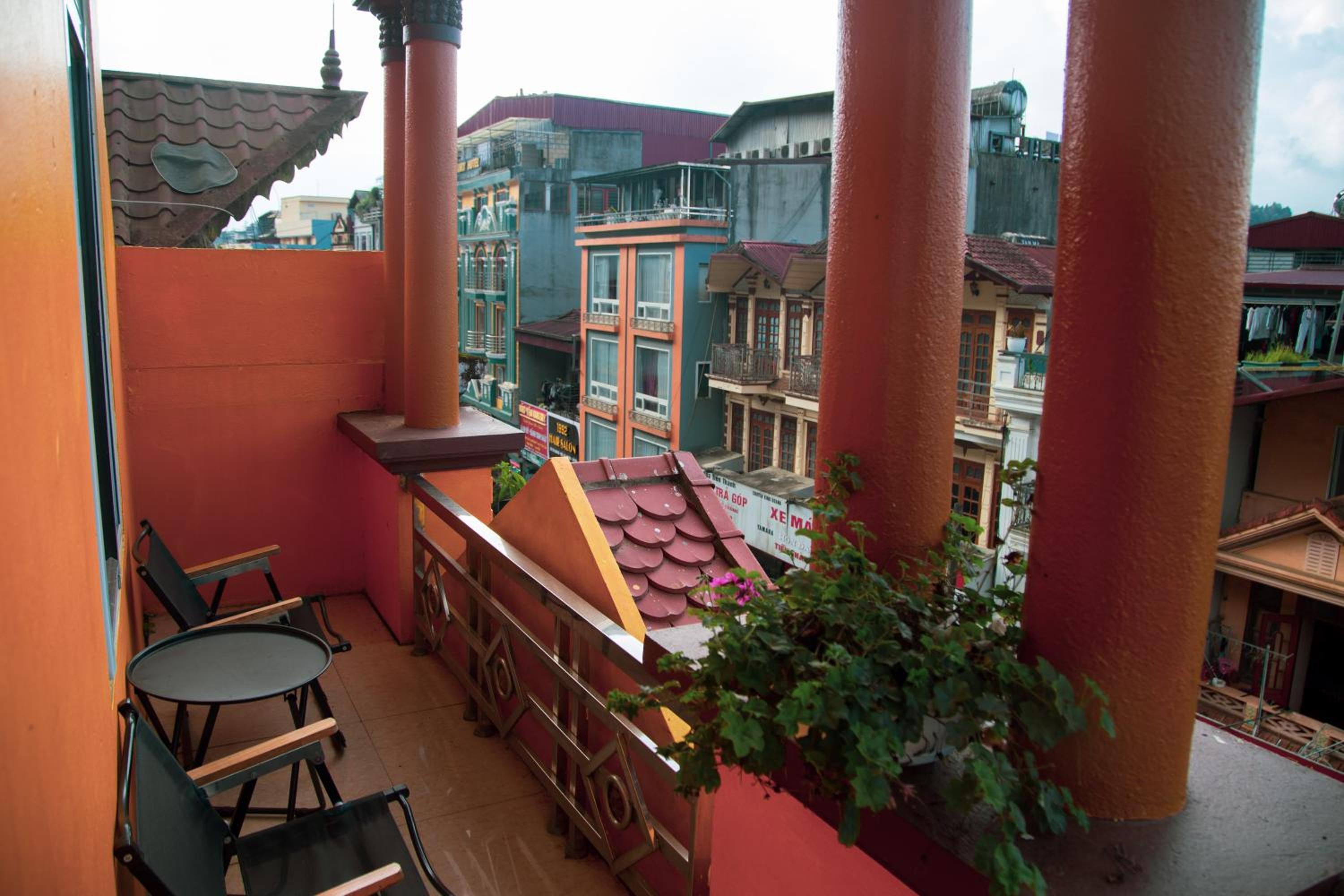 Sapa Central House