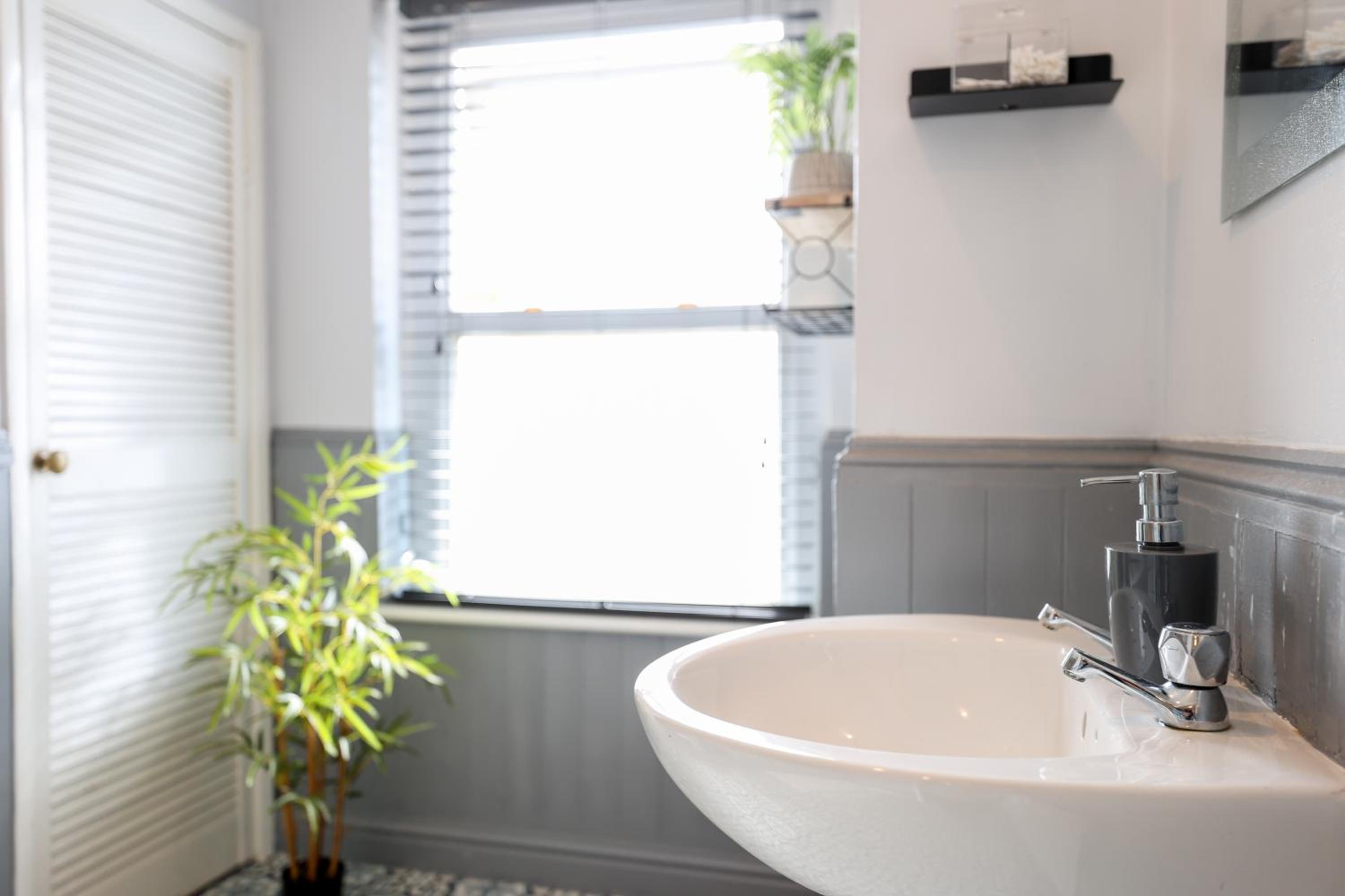 Home away from home-business & leisure travellers