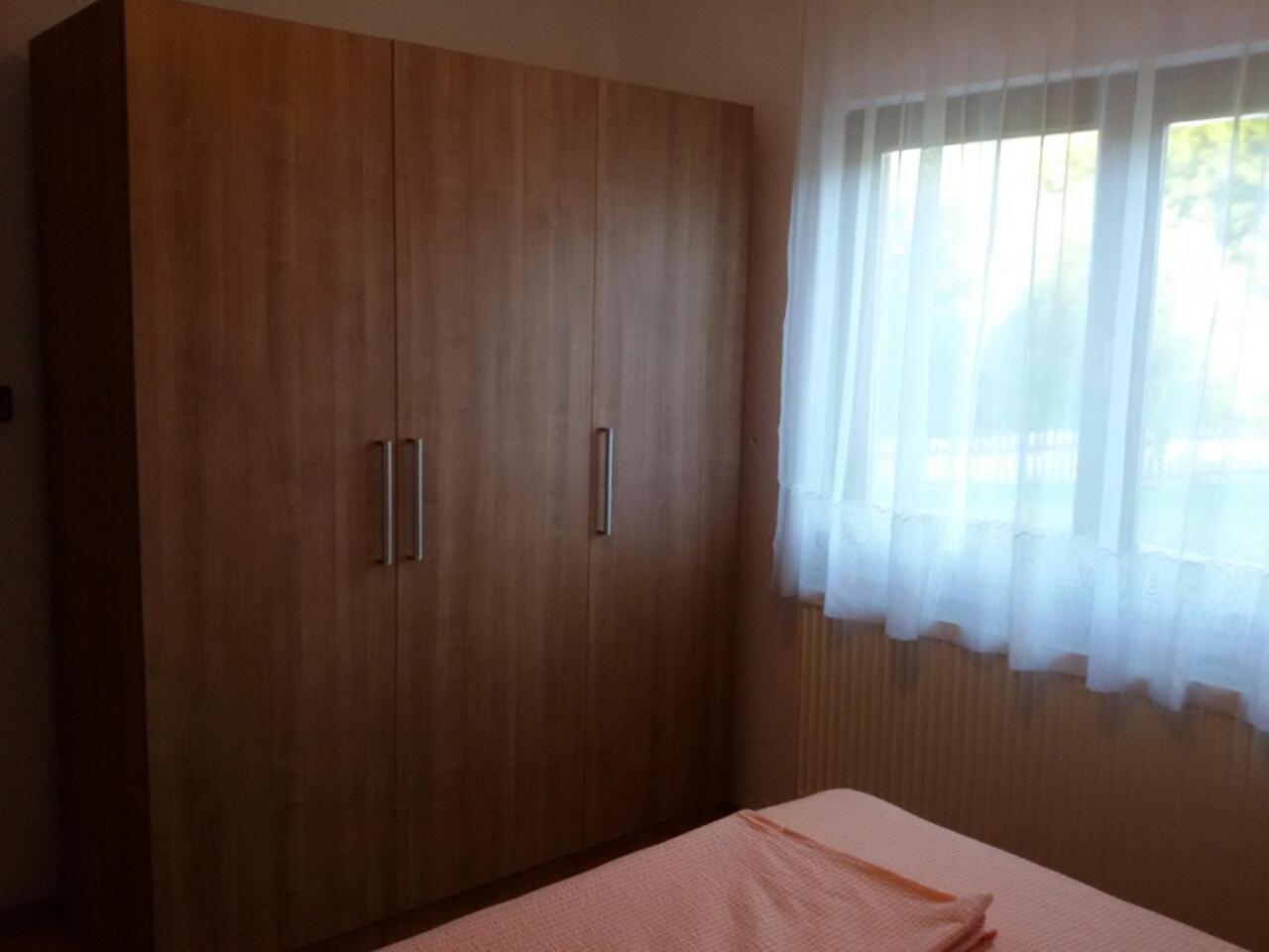 Apartment Una Strbacki Buk