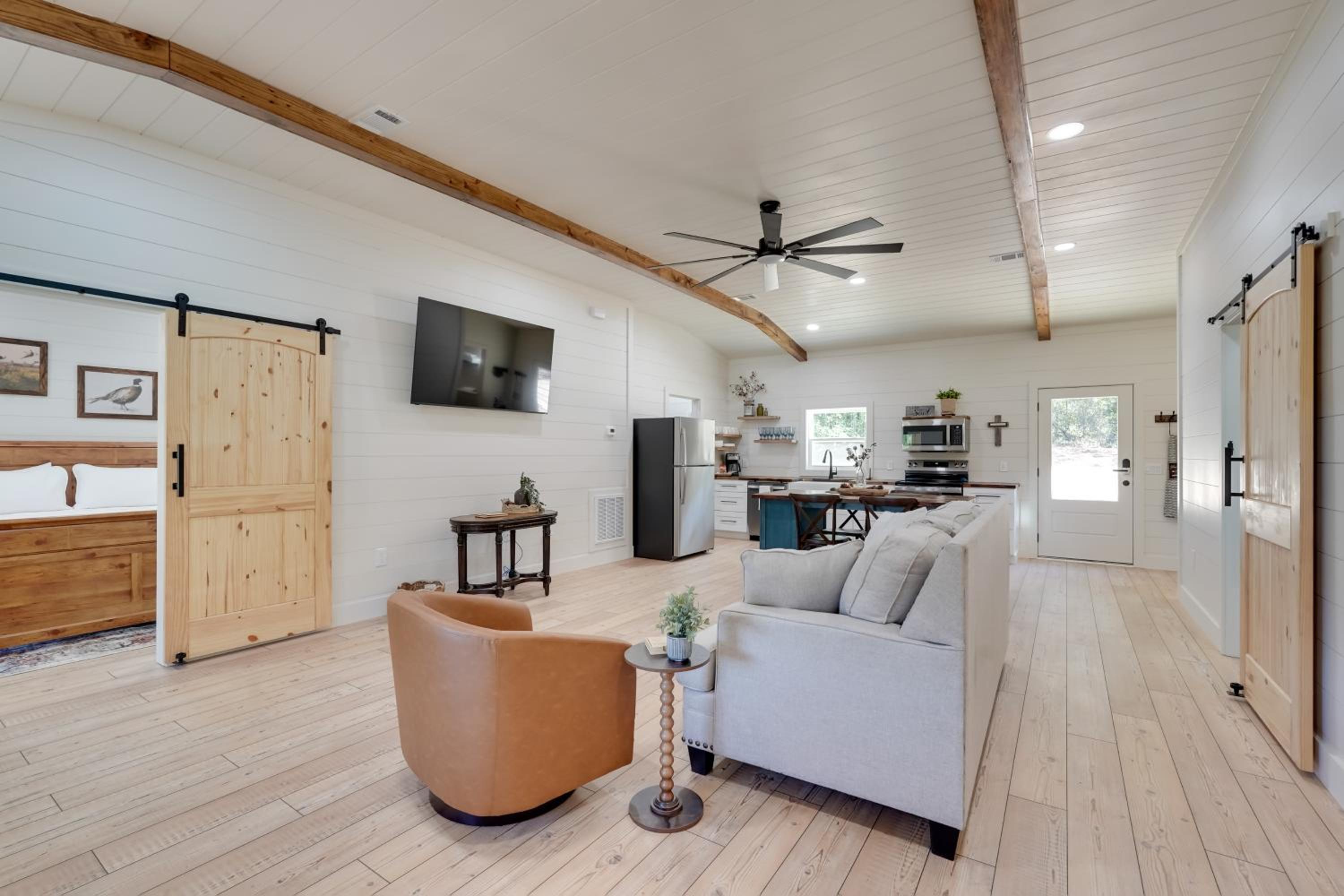 Nature-Centric Retreat! Newly Built Millen Cottage