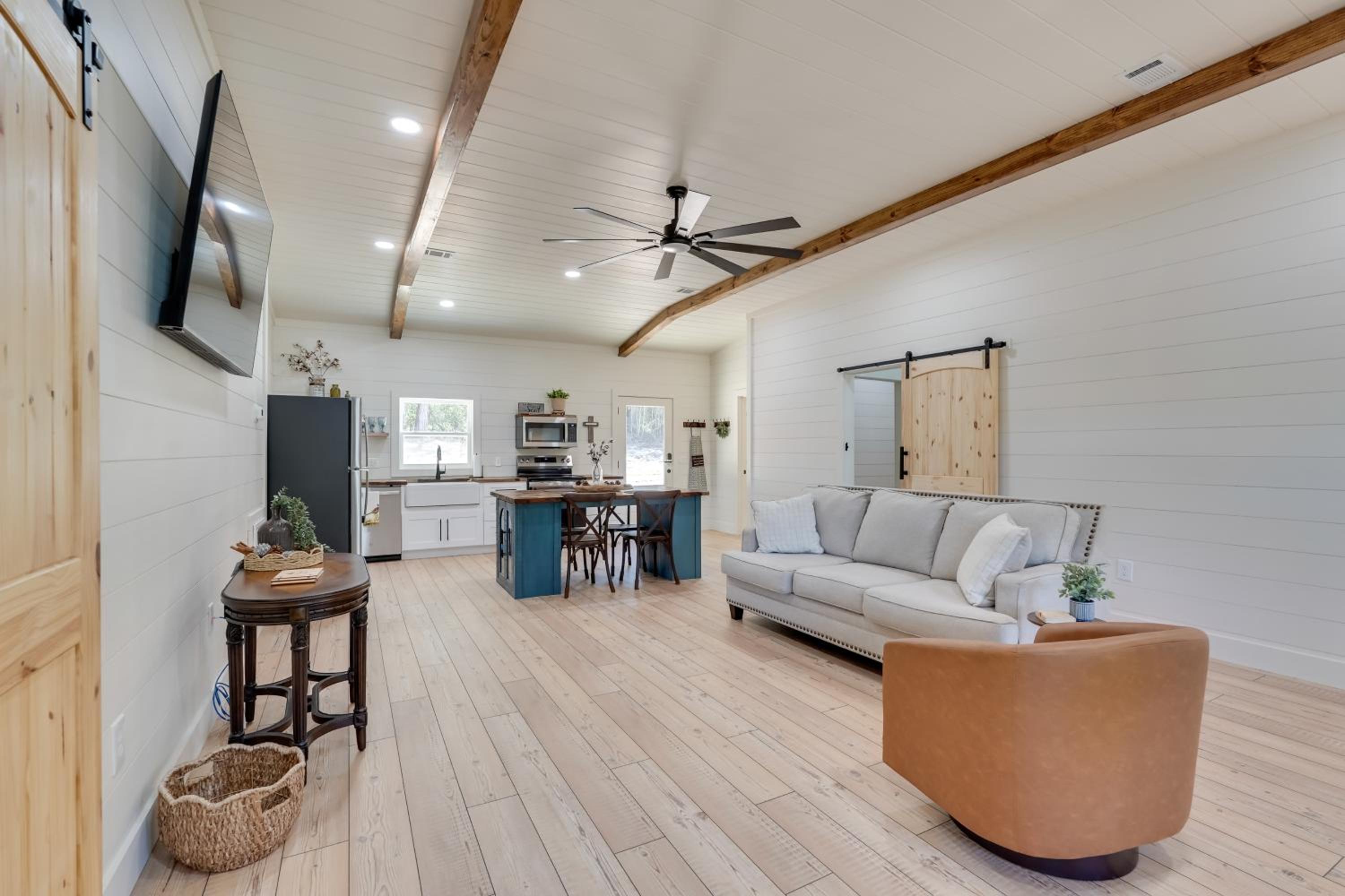 Nature-Centric Retreat! Newly Built Millen Cottage
