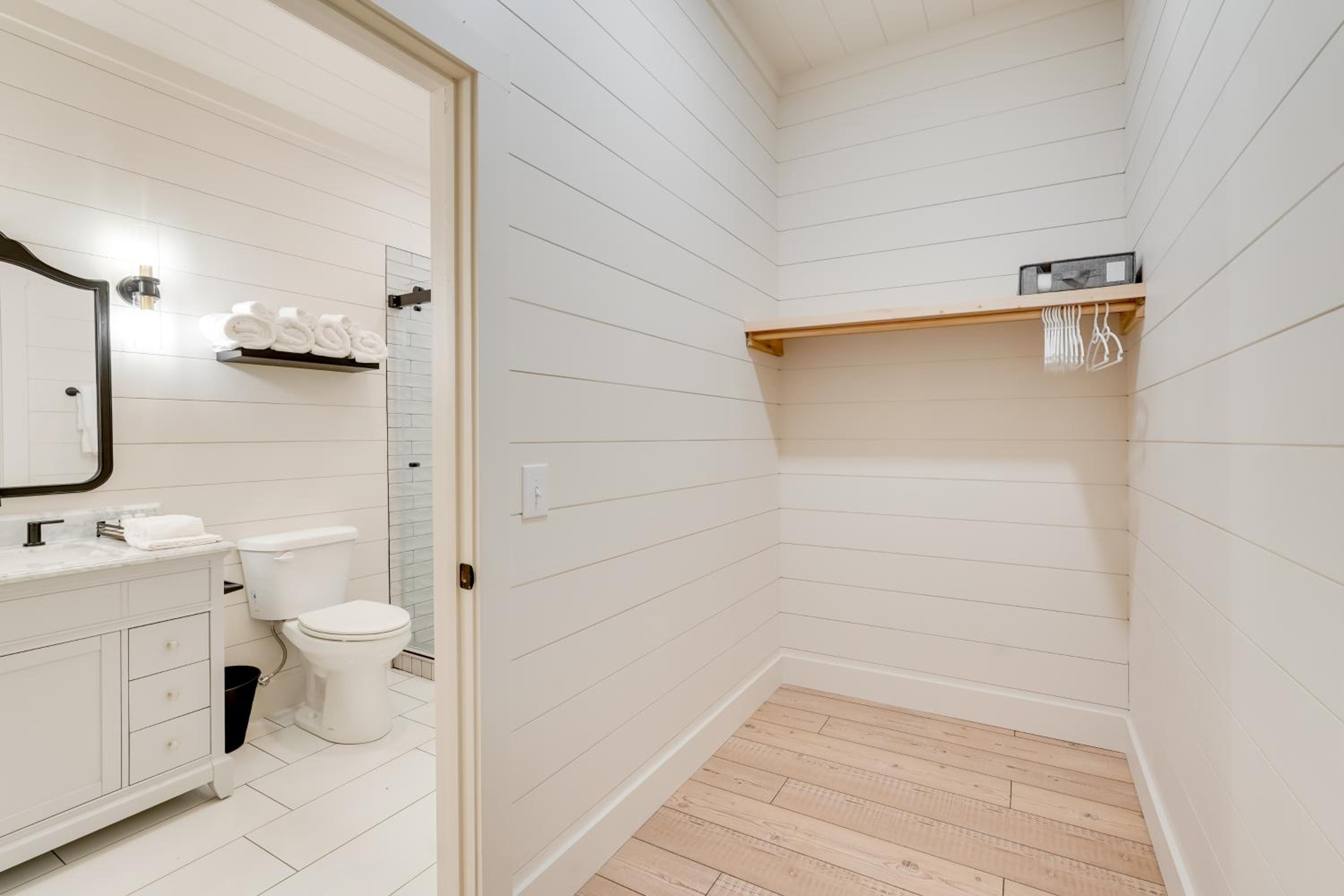 Nature-Centric Retreat! Newly Built Millen Cottage