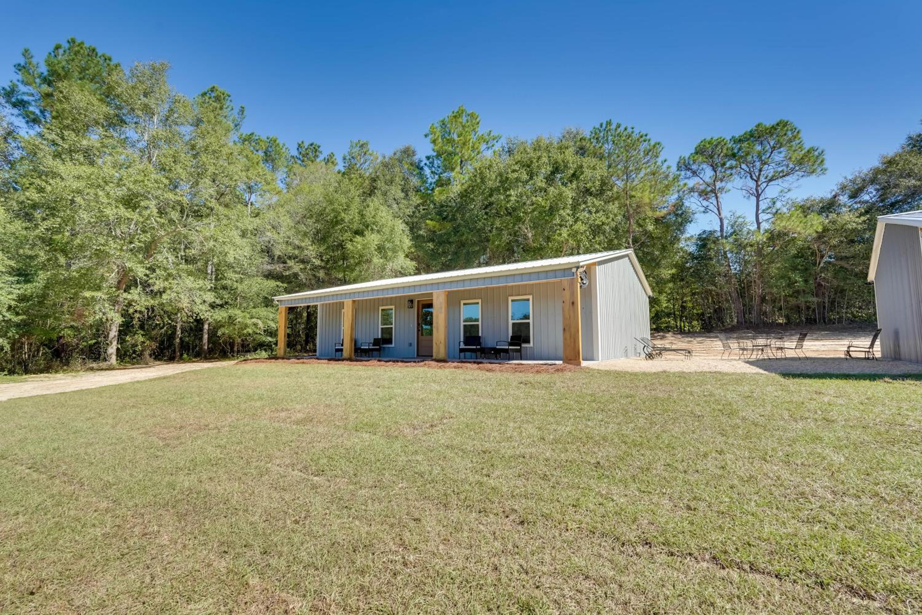 Nature-Centric Retreat! Newly Built Millen Cottage