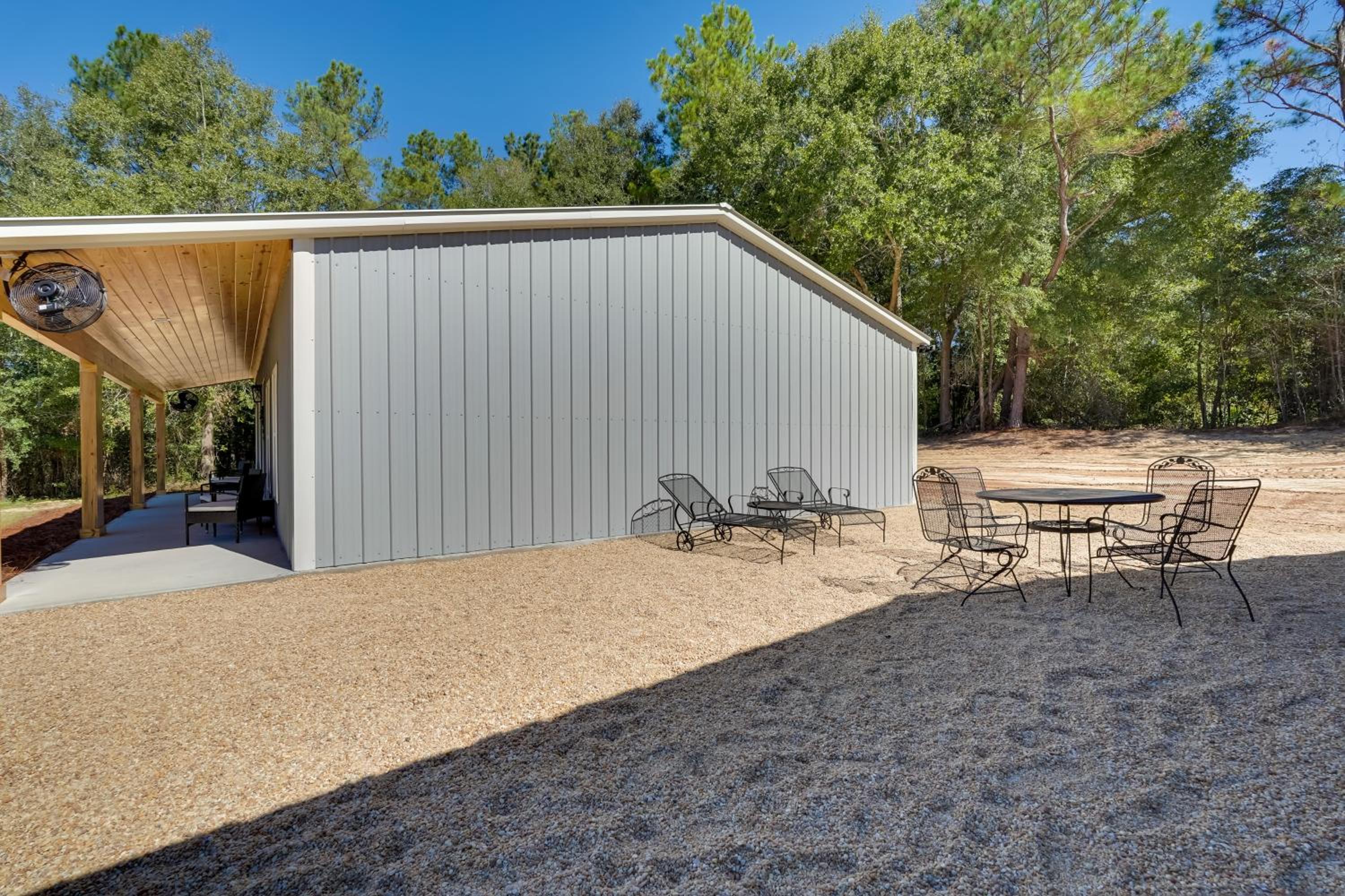 Nature-Centric Retreat! Newly Built Millen Cottage