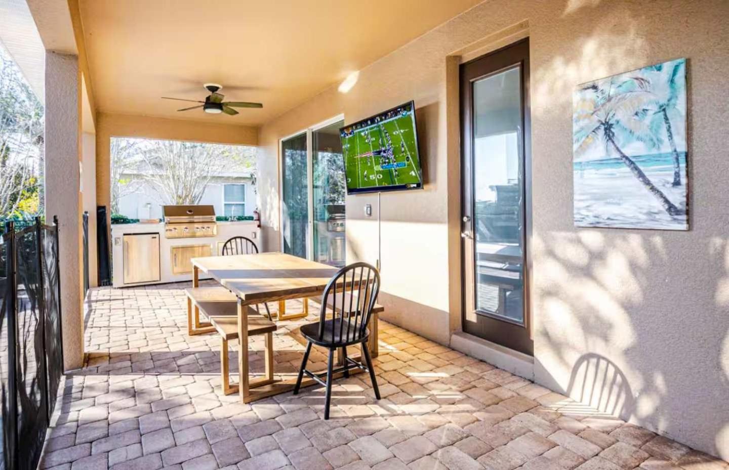 Epic 8Br 8Ba 4k sq ft Villa with Movie Theater Private Pool Spa Sauna Hot Tub Firepit Gaming Room and Arcade - 10mins from Disney Orlando FL