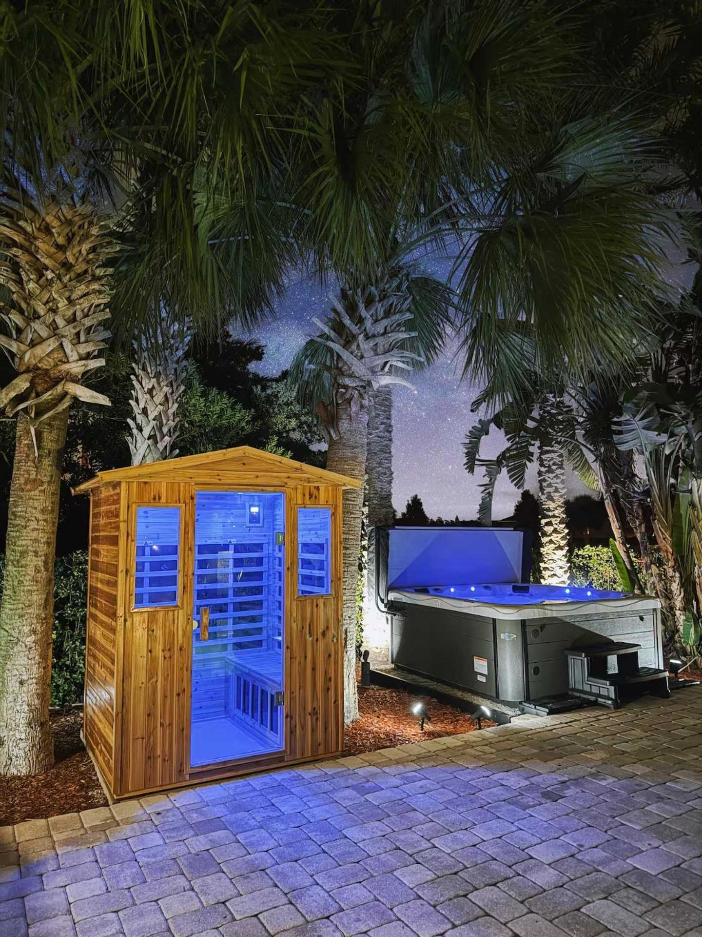 Epic 8Br 8Ba 4k sq ft Villa with Movie Theater Private Pool Spa Sauna Hot Tub Firepit Gaming Room and Arcade - 10mins from Disney Orlando FL