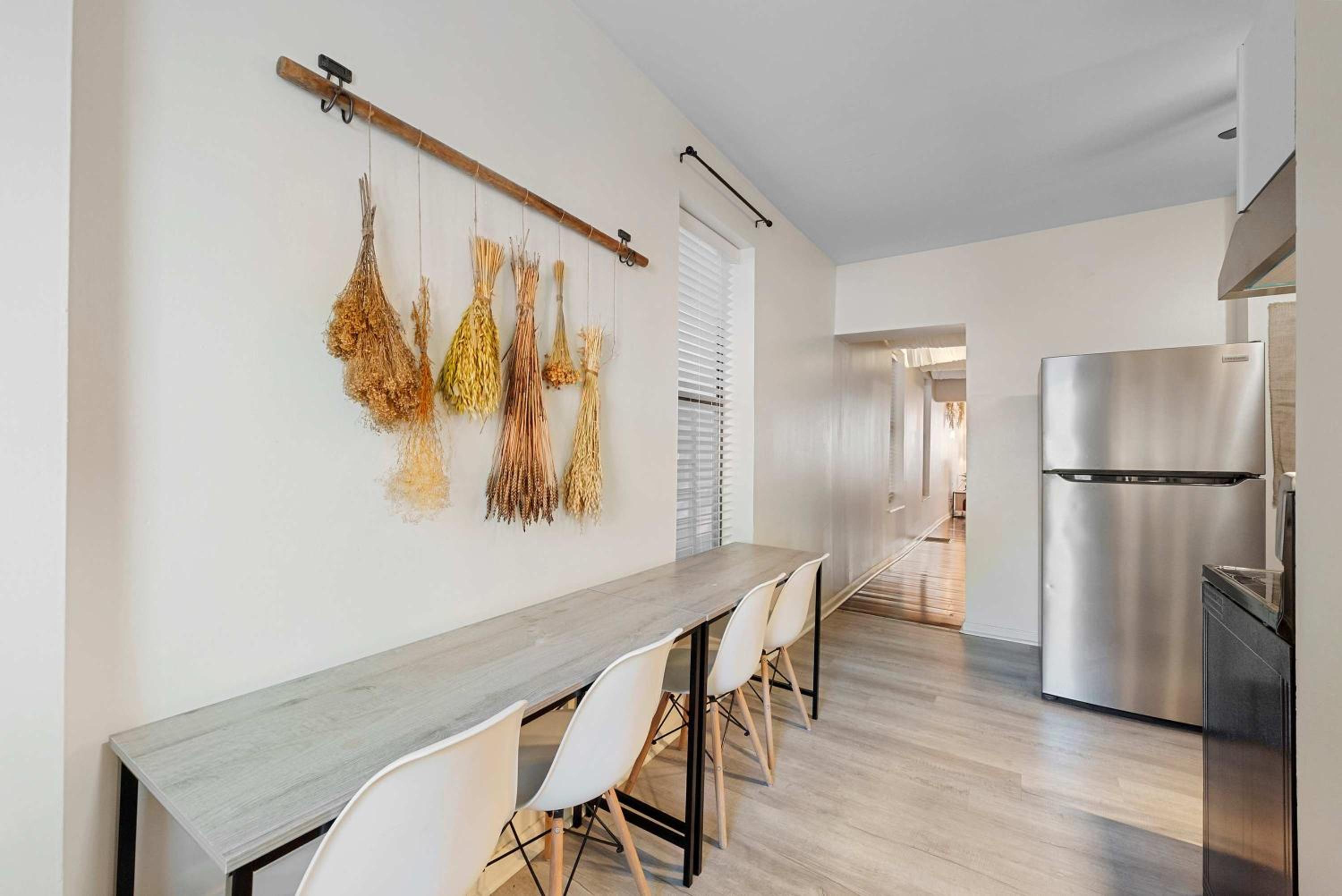 The Luxe Pearl Residences - 8ppl