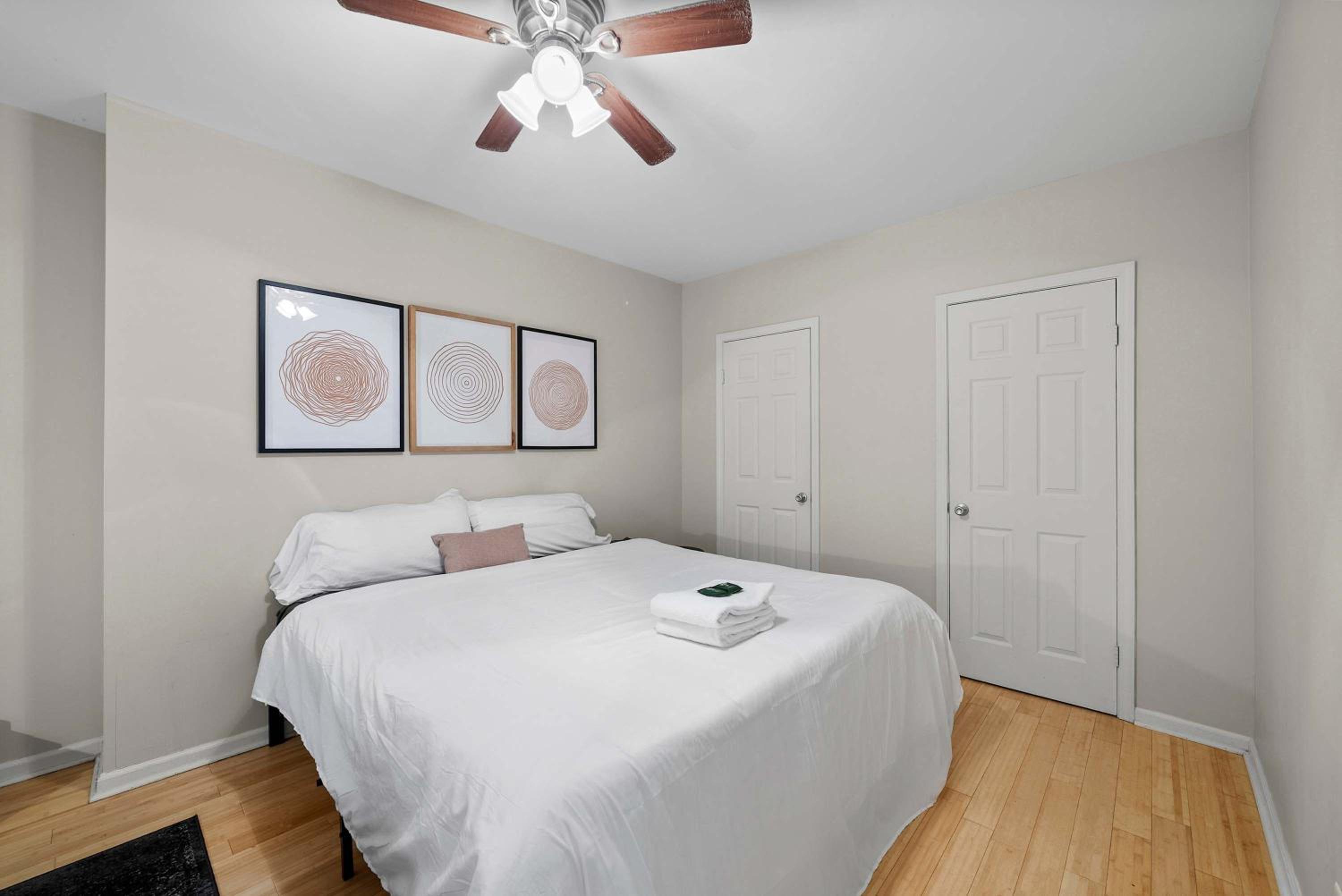 The Luxe Pearl Residences - 8ppl